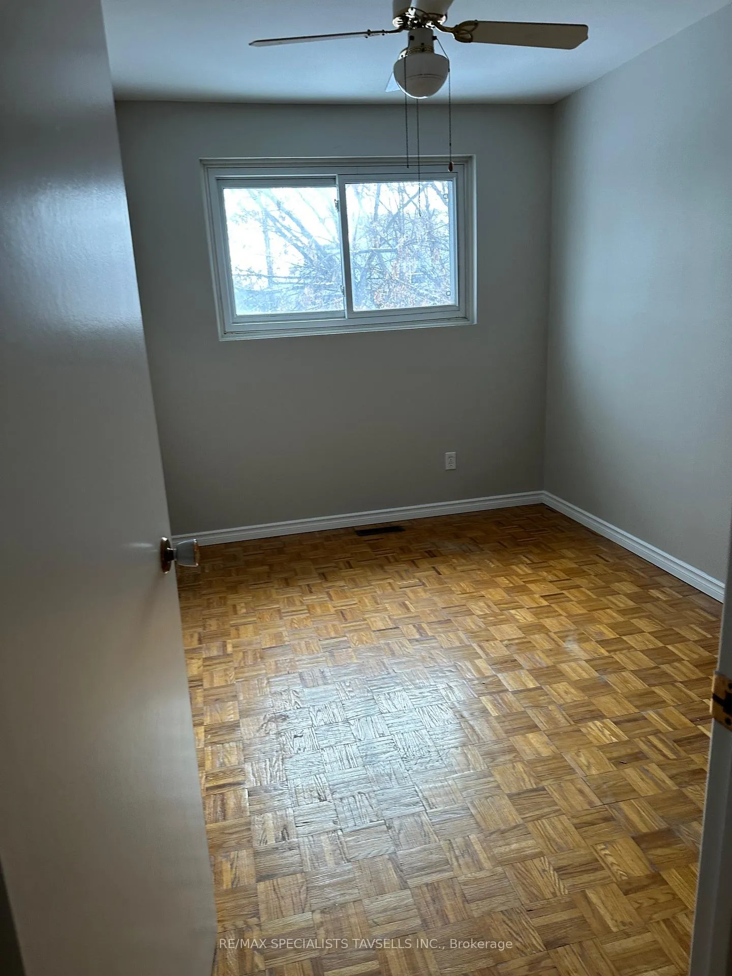 Photo 13 of 242 Archdekin Drive, Brampton, Madoc — HOMEH