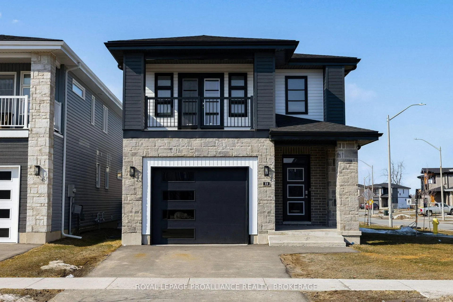 Photo 1 of 33 Walden Pond Drive, Loyalist, Amherstview — HOMEH