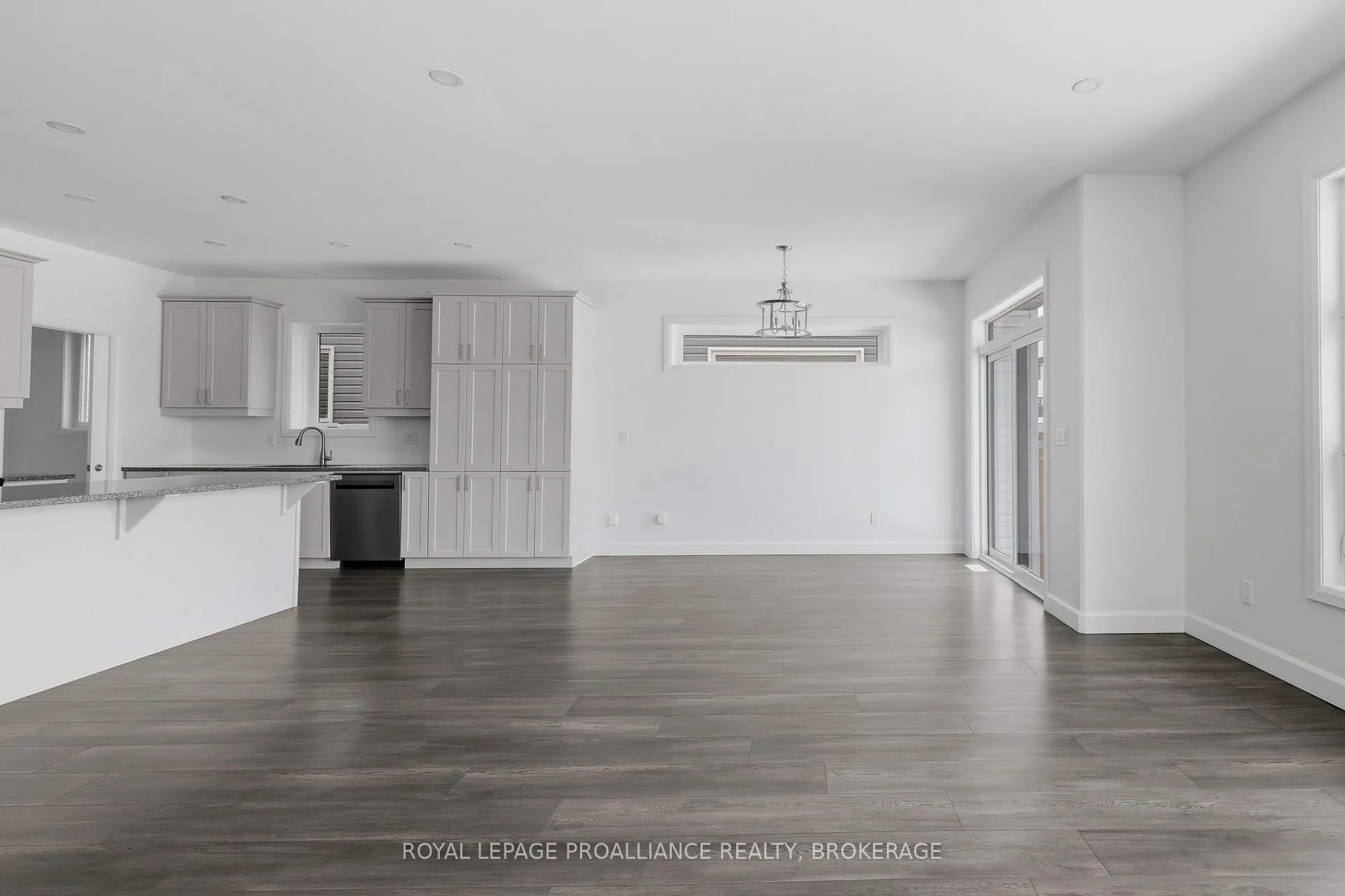 Photo 12 of 33 Walden Pond Drive, Loyalist, Amherstview — HOMEH