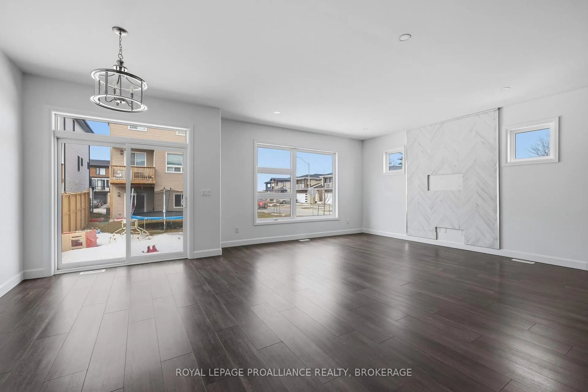 Photo 15 of 33 Walden Pond Drive, Loyalist, Amherstview — HOMEH