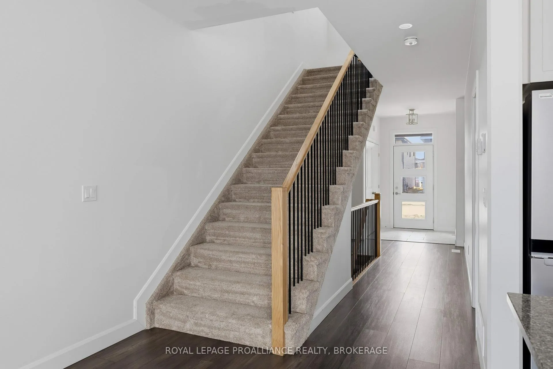 Photo 23 of 33 Walden Pond Drive, Loyalist, Amherstview — HOMEH