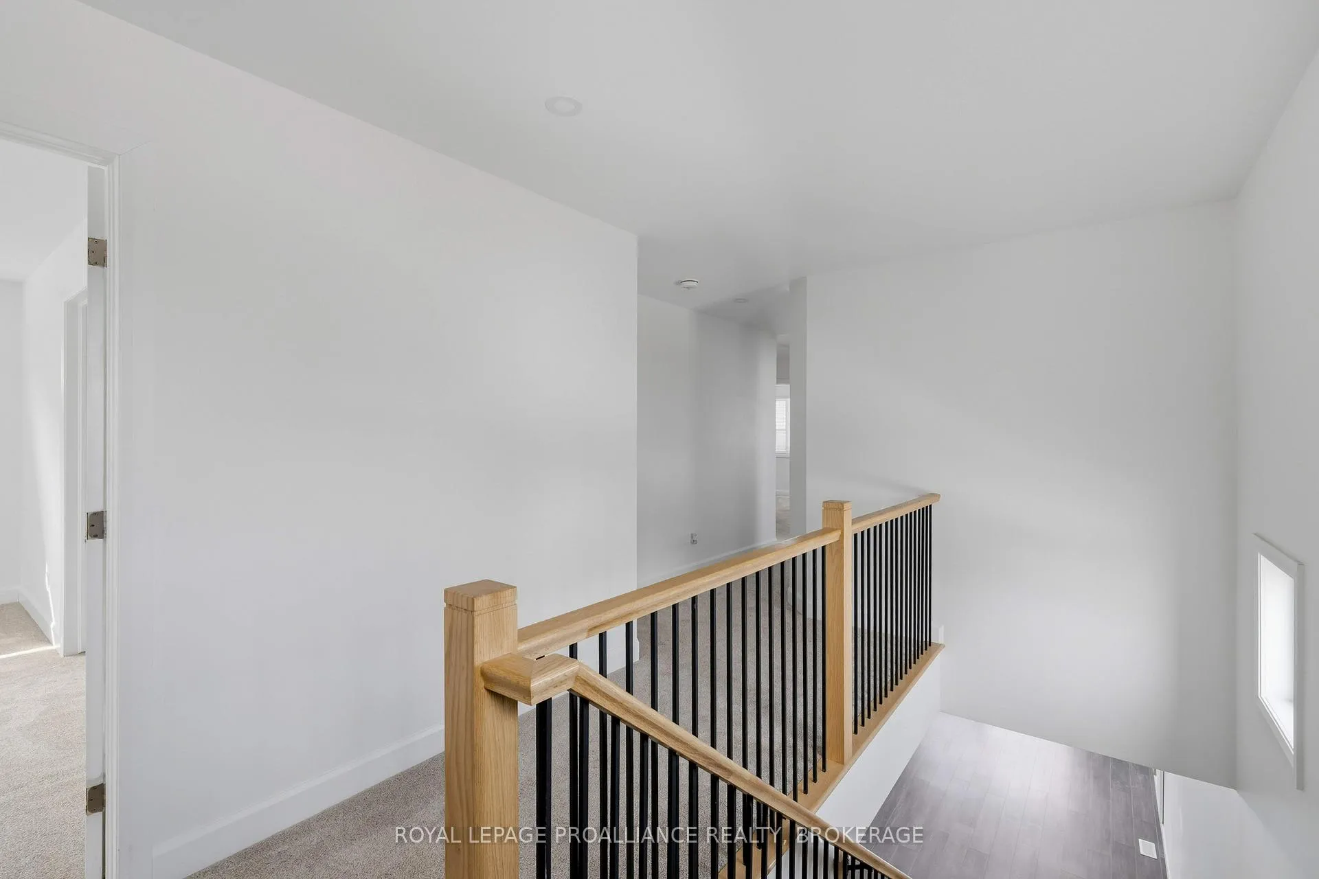 Photo 26 of 33 Walden Pond Drive, Loyalist, Amherstview — HOMEH