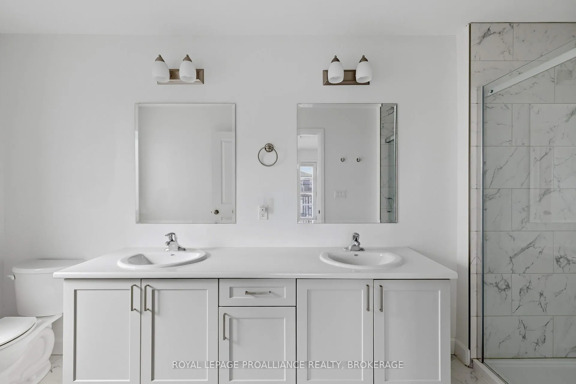 Photo 43 of 33 Walden Pond Drive, Loyalist, Amherstview — HOMEH
