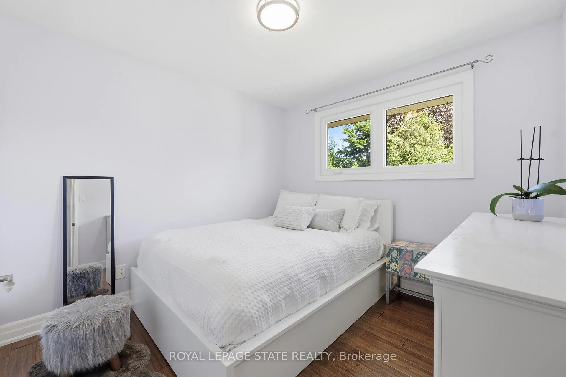 Photo 13 of 168 Nugent Drive, Hamilton, Kentley — HOMEH