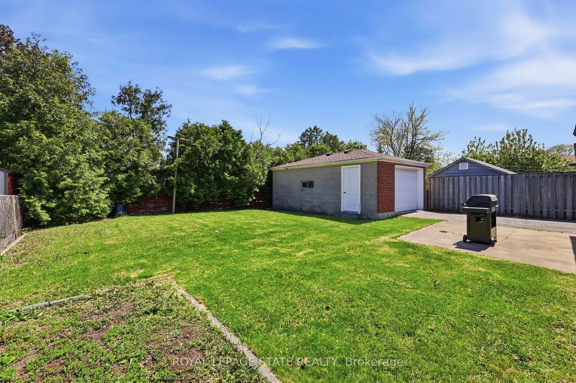 Photo 32 of 168 Nugent Drive, Hamilton, Kentley — HOMEH