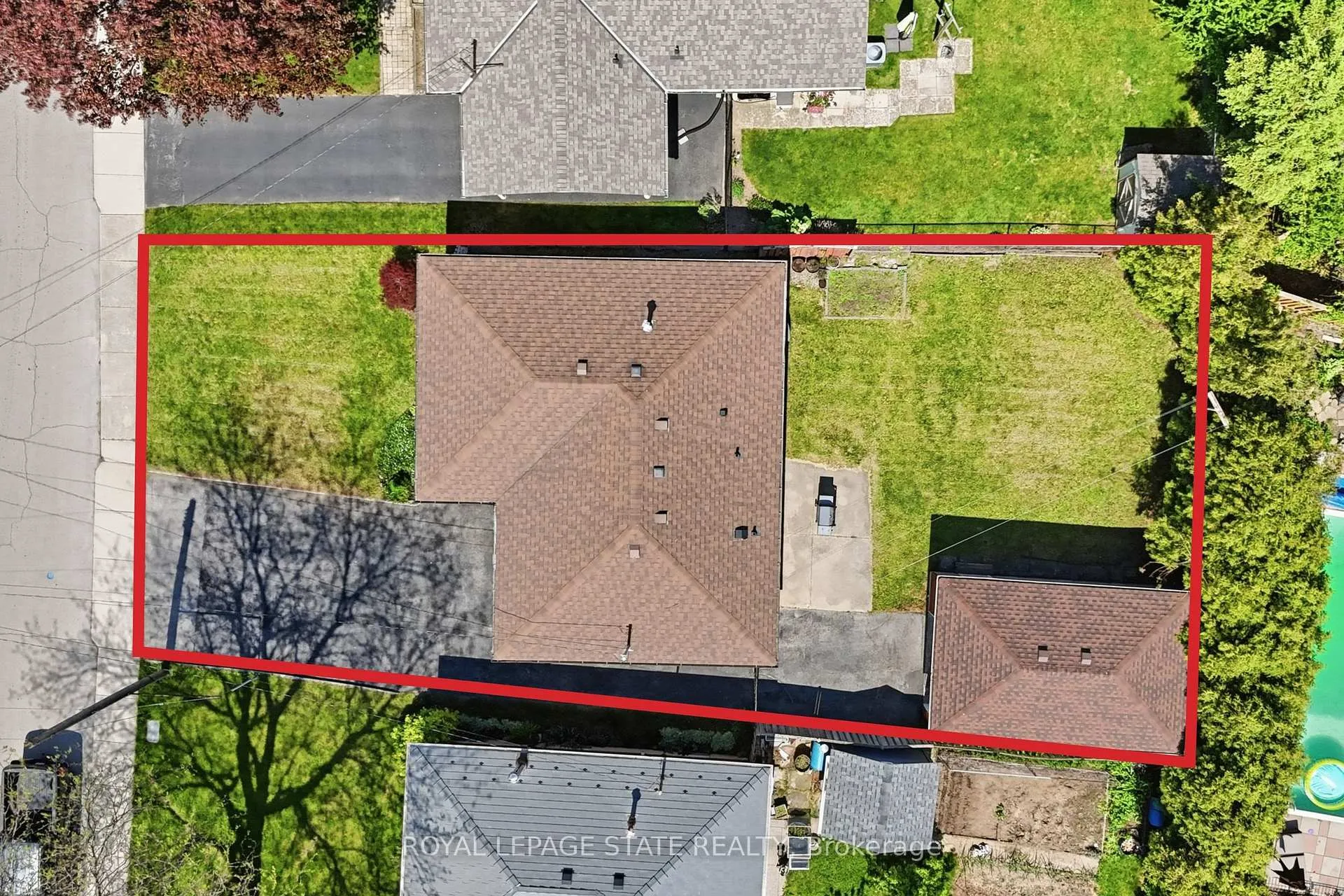 Photo 37 of 168 Nugent Drive, Hamilton, Kentley — HOMEH
