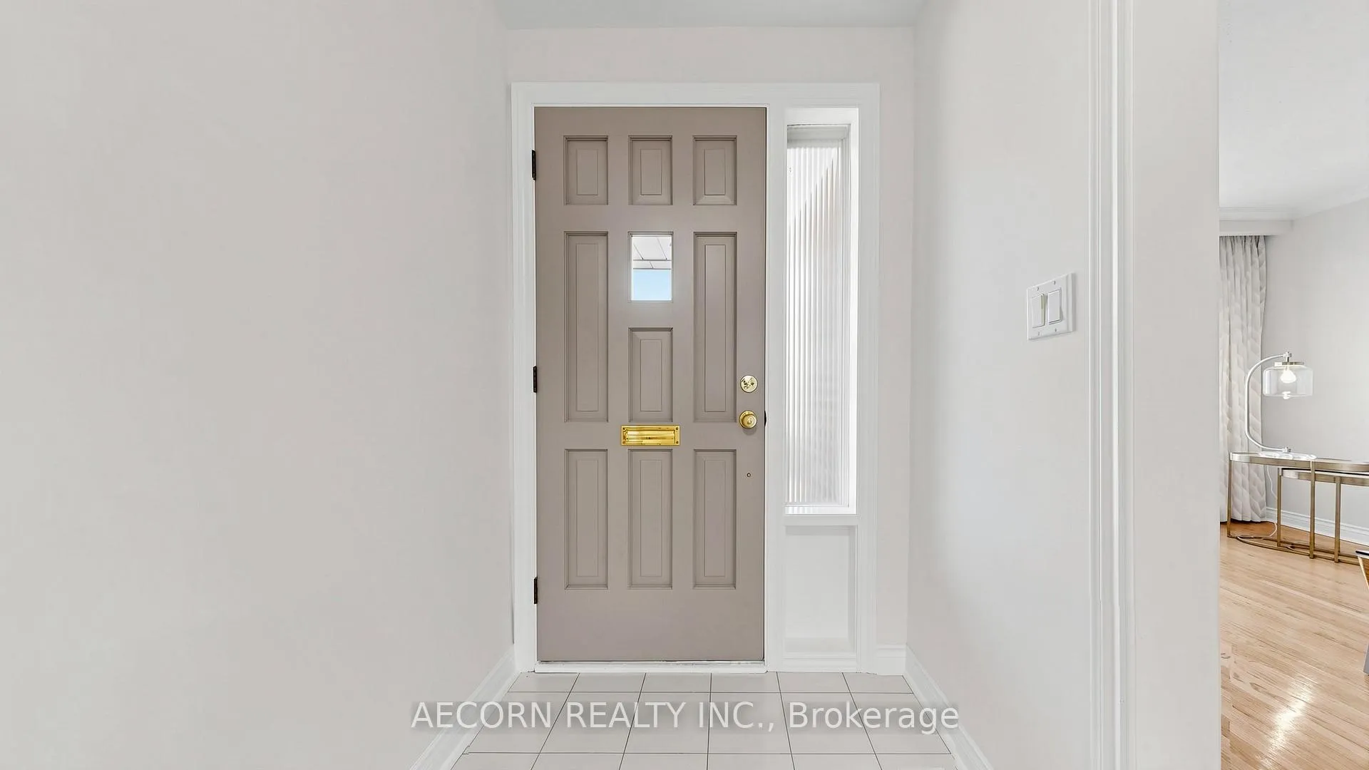 Photo 6 of 15 Humberland Court, Etobicoke, West Humber-Clairville — HOMEH