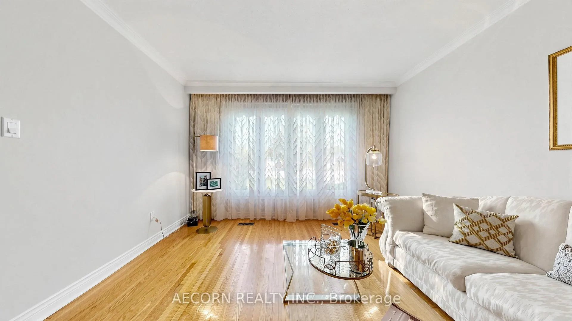 Photo 7 of 15 Humberland Court, Etobicoke, West Humber-Clairville — HOMEH