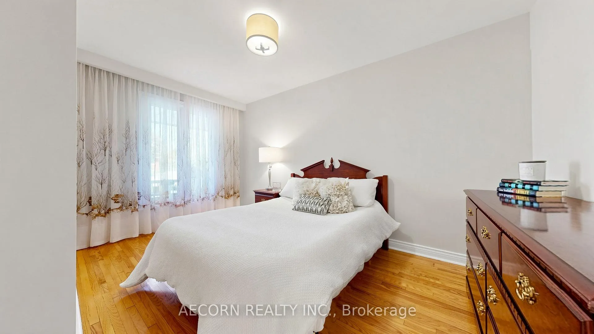Photo 19 of 15 Humberland Court, Etobicoke, West Humber-Clairville — HOMEH