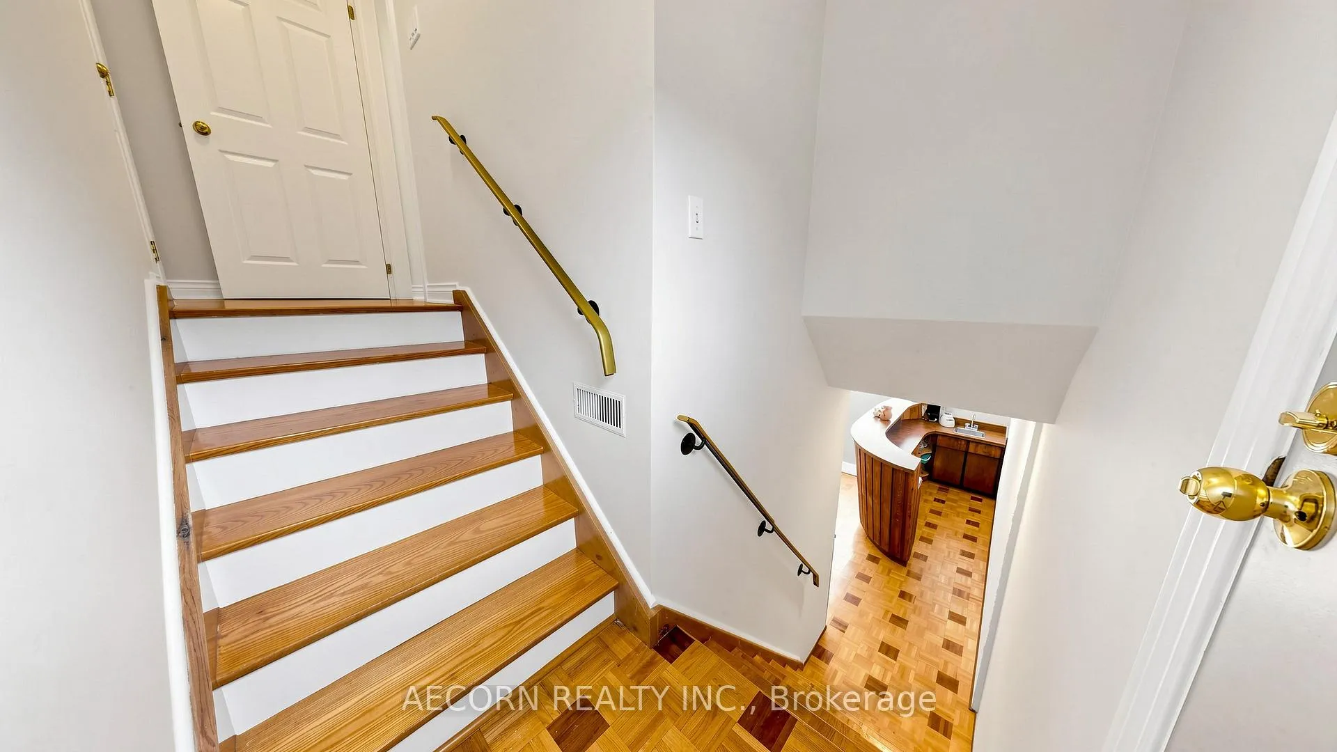 Photo 27 of 15 Humberland Court, Etobicoke, West Humber-Clairville — HOMEH