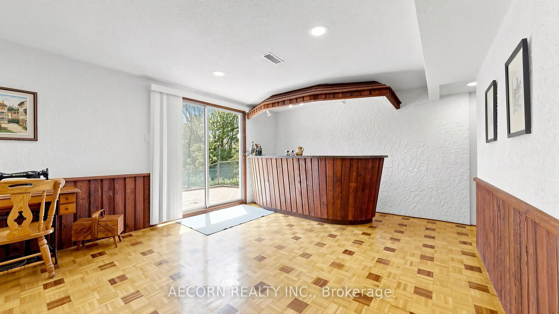 Photo 30 of 15 Humberland Court, Etobicoke, West Humber-Clairville — HOMEH