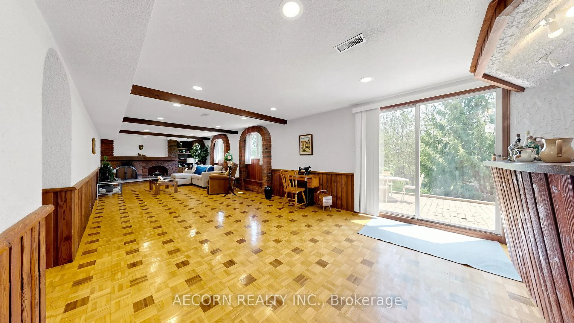 Photo 31 of 15 Humberland Court, Etobicoke, West Humber-Clairville — HOMEH