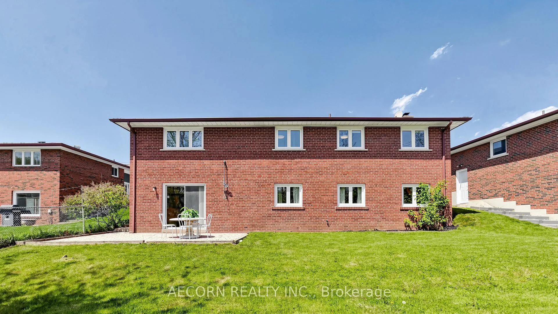 Photo 37 of 15 Humberland Court, Etobicoke, West Humber-Clairville — HOMEH