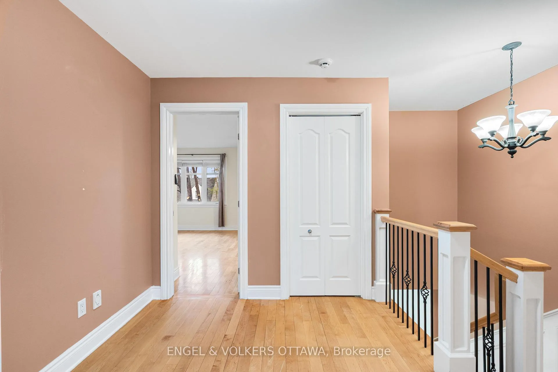 Photo 19 of 1130 Emperor Avenue, Ottawa, Carlington — HOMEH