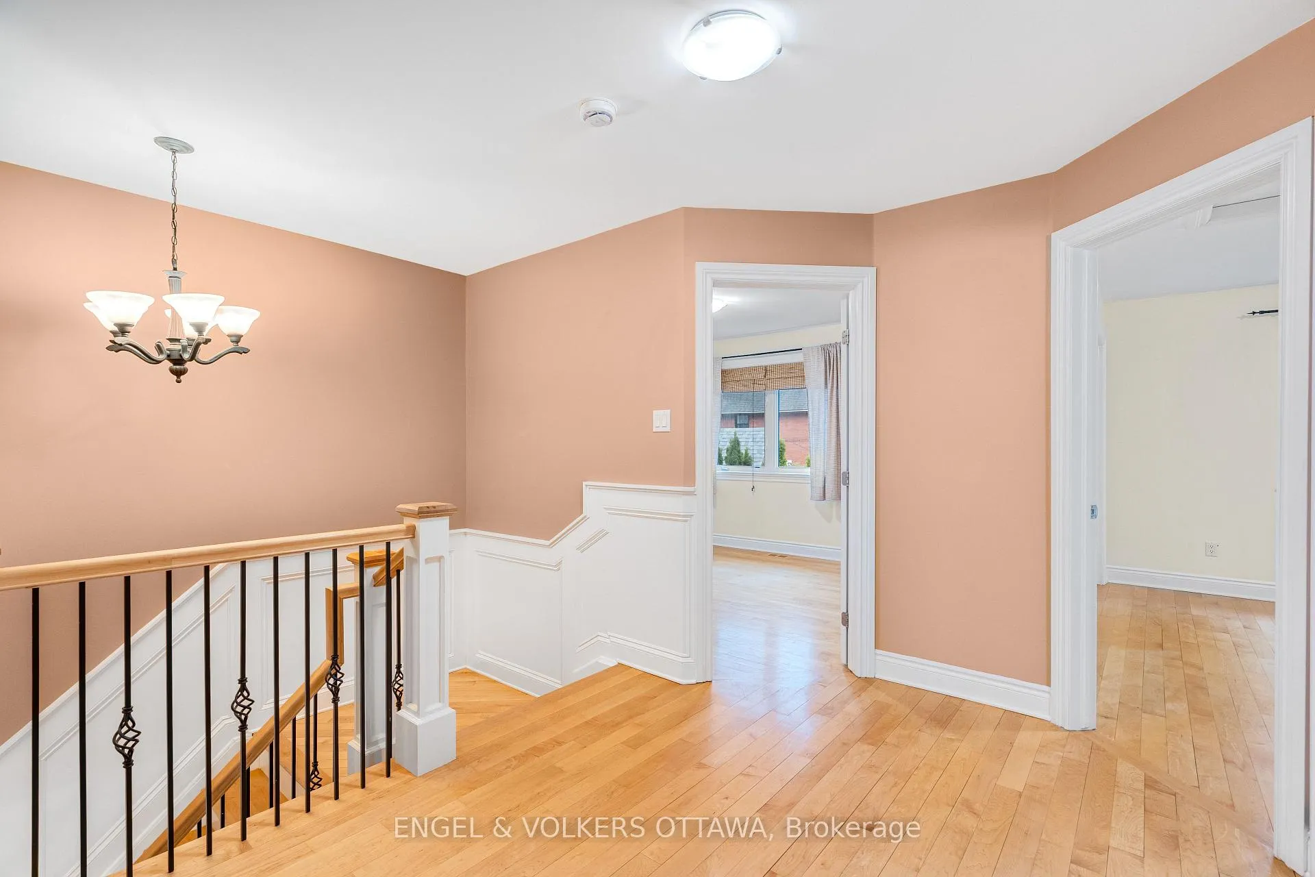 Photo 26 of 1130 Emperor Avenue, Ottawa, Carlington — HOMEH