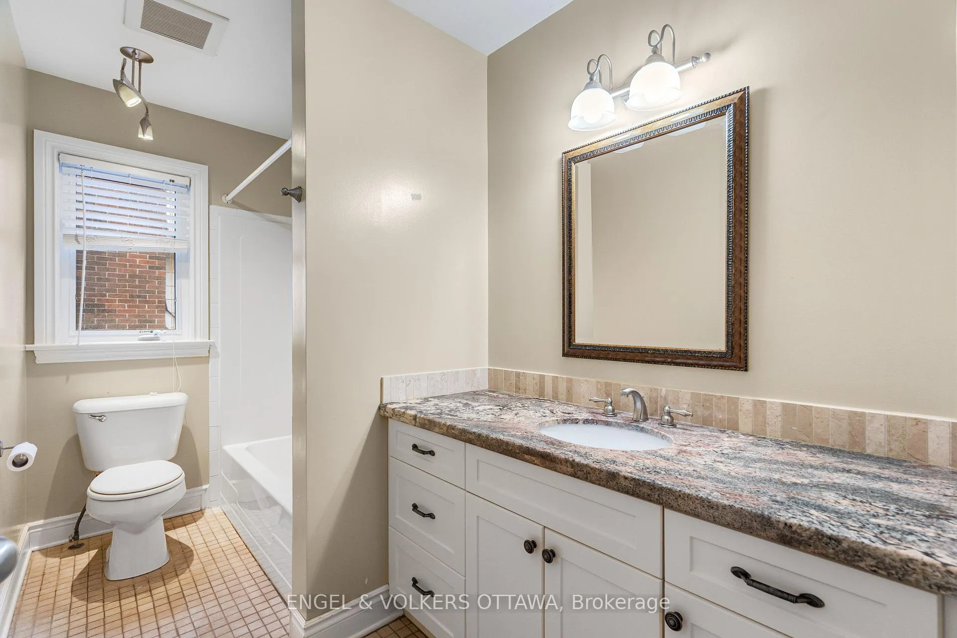 Photo 30 of 1130 Emperor Avenue, Ottawa, Carlington — HOMEH
