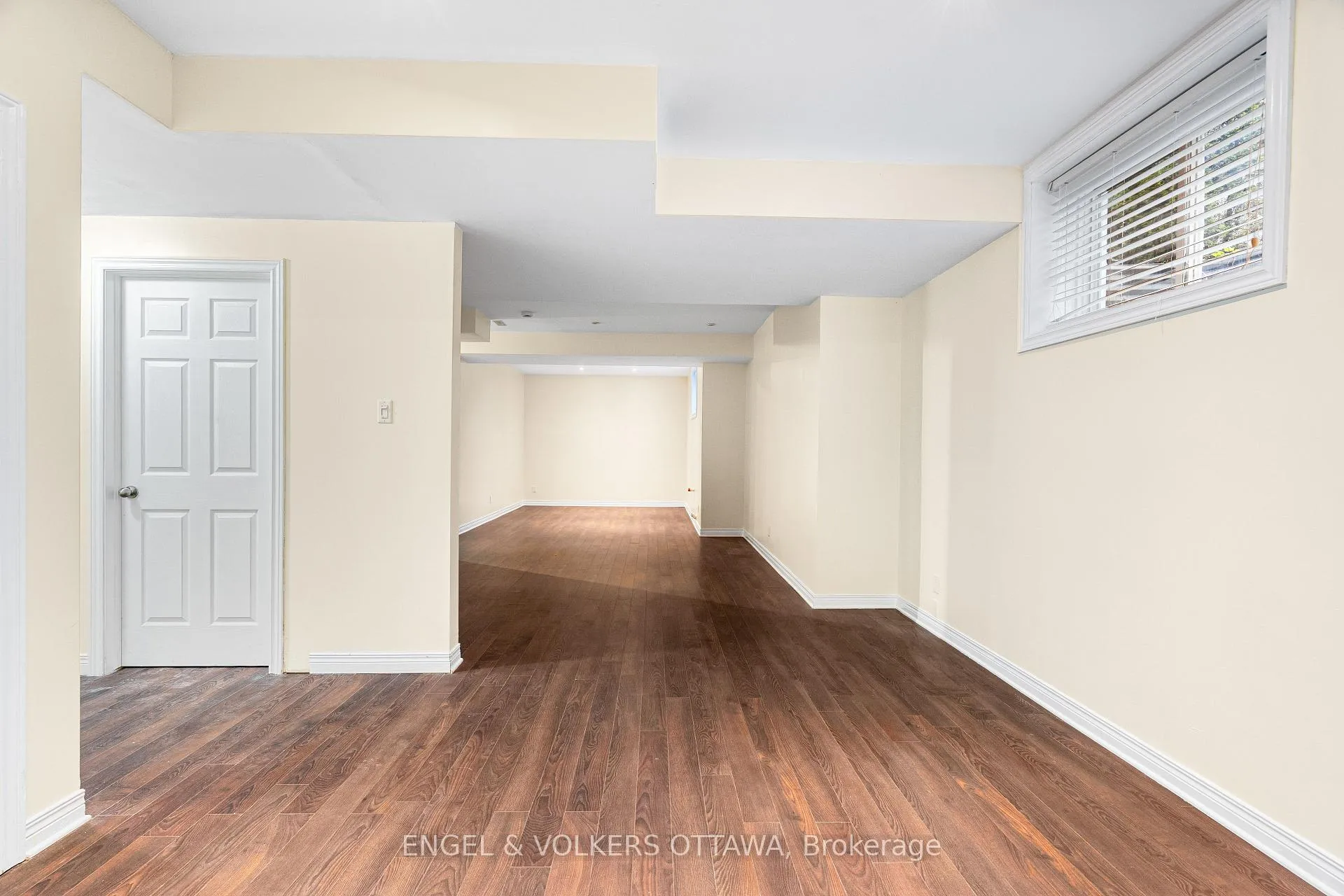 Photo 35 of 1130 Emperor Avenue, Ottawa, Carlington — HOMEH