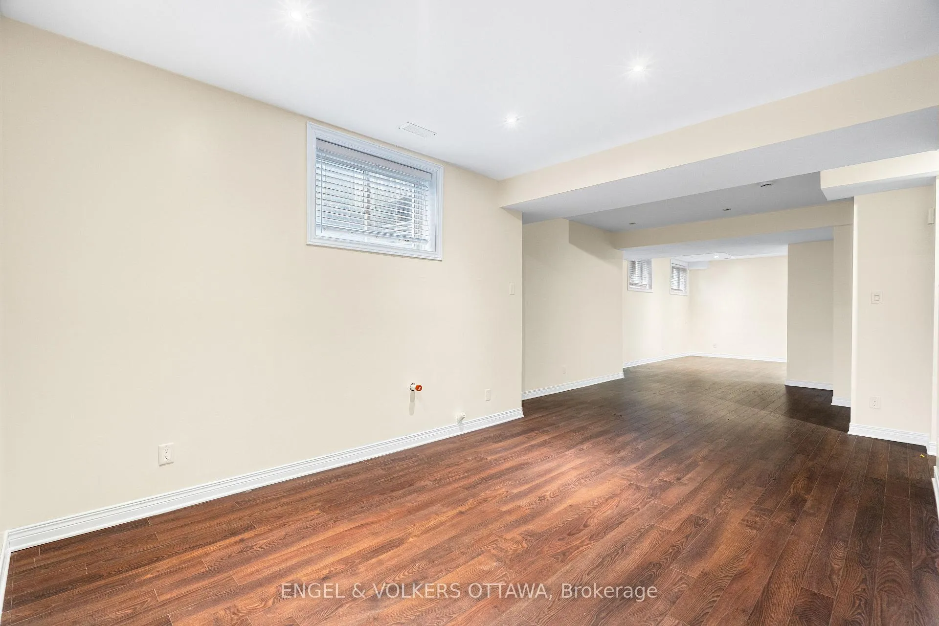 Photo 36 of 1130 Emperor Avenue, Ottawa, Carlington — HOMEH
