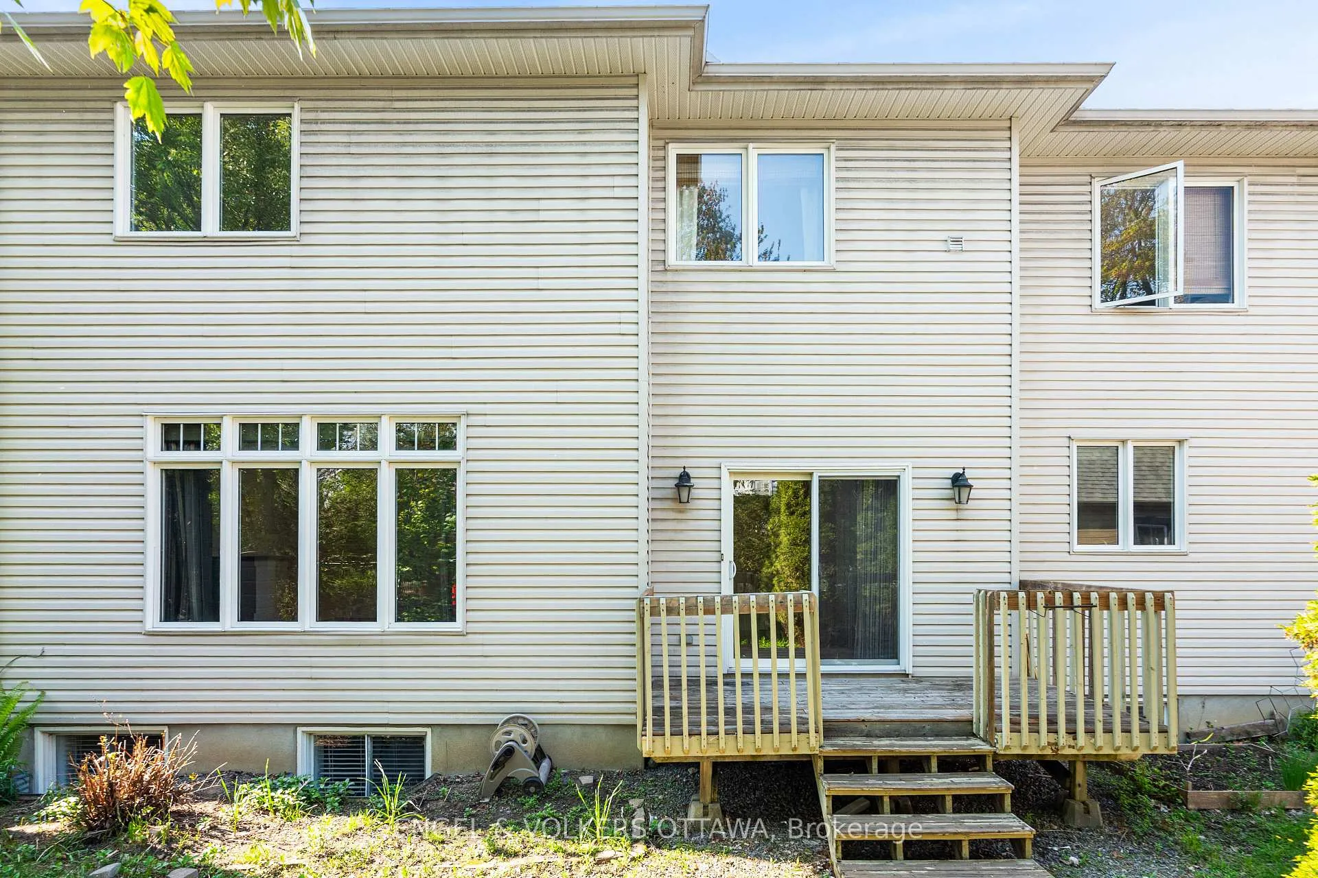 Photo 42 of 1130 Emperor Avenue, Ottawa, Carlington — HOMEH