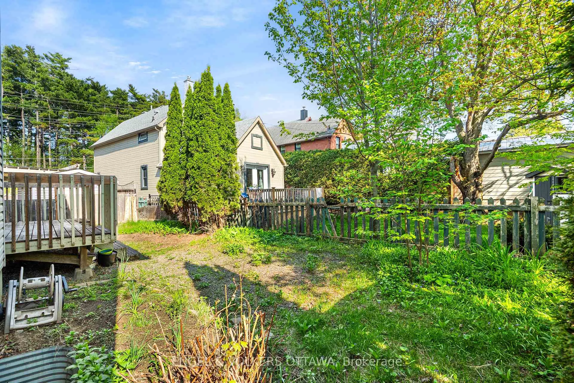 Photo 44 of 1130 Emperor Avenue, Ottawa, Carlington — HOMEH