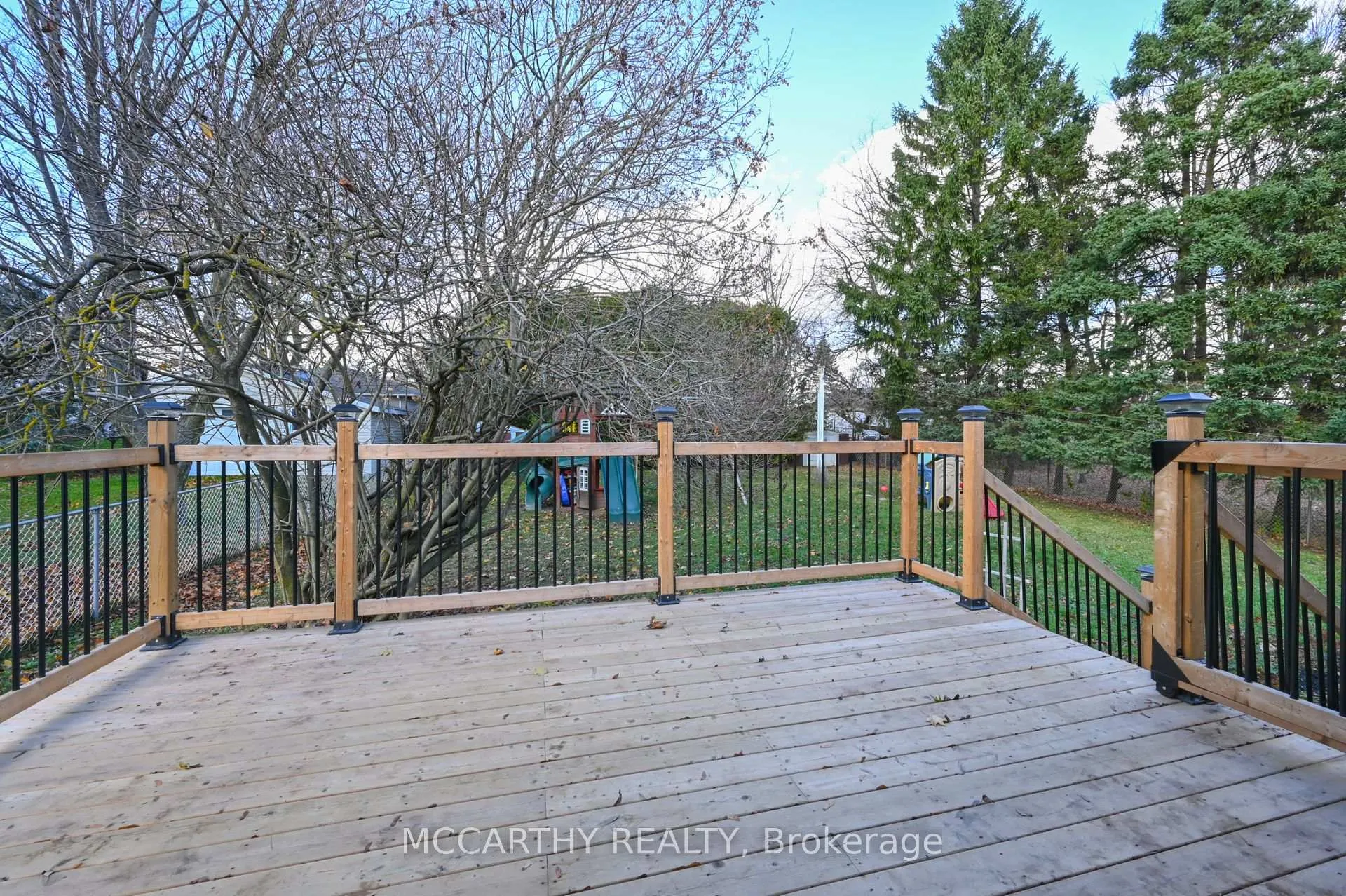 Photo 10 of 130 Franklyn Street, Shelburne — HOMEH