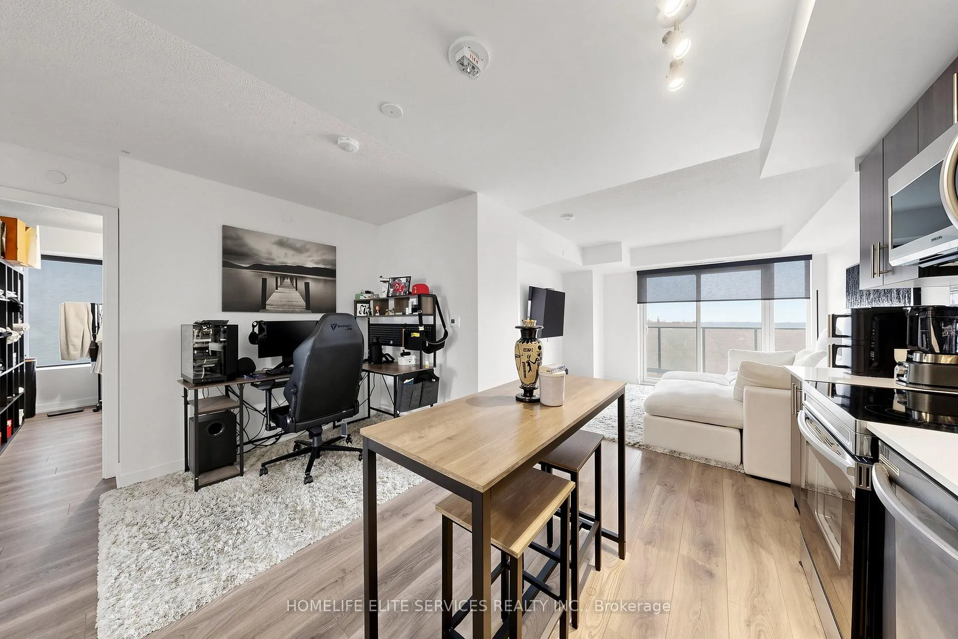 Photo 6 of Unit 2104, 1435 Celebration Drive, Pickering, Bay Ridges — HOMEH