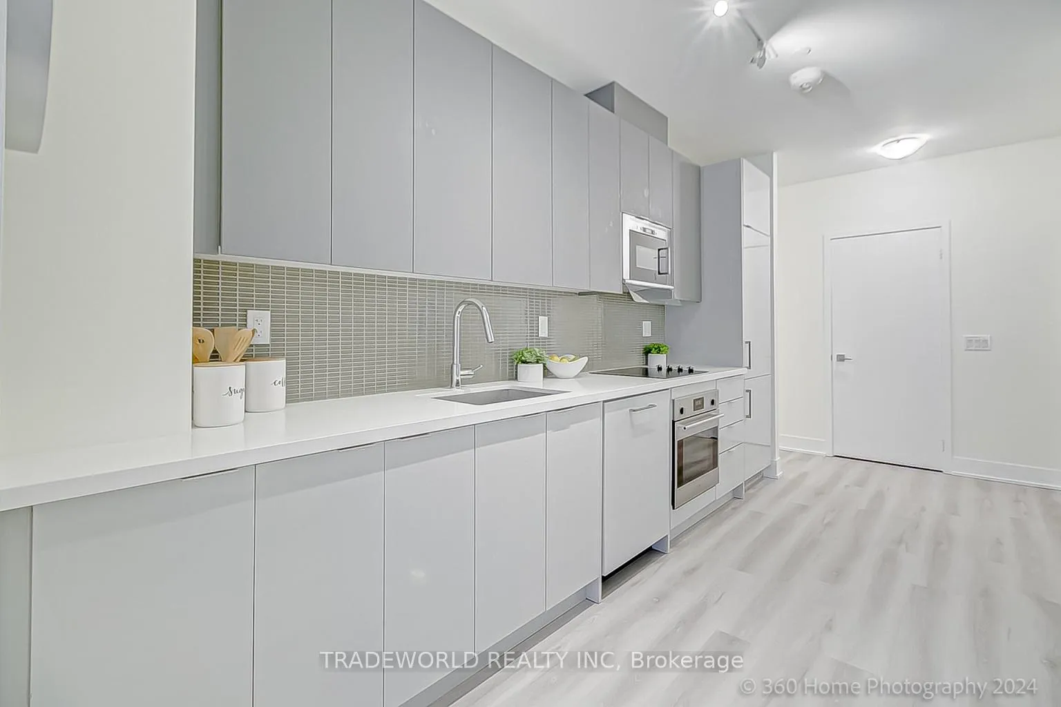 Photo 13 of Unit 614, 2916 Highway 7, Vaughan, Concord — HOMEH