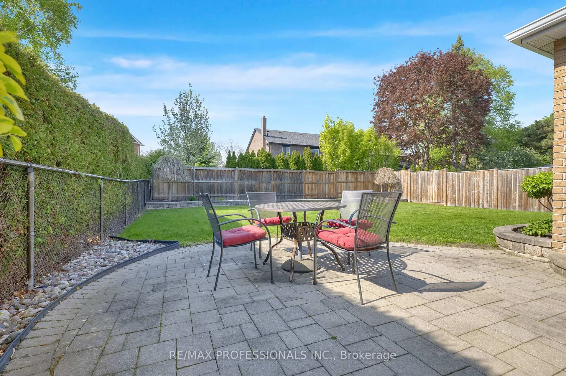 Photo 44 of 45 Resolute Crescent, Whitby, Lynde Creek — HOMEH