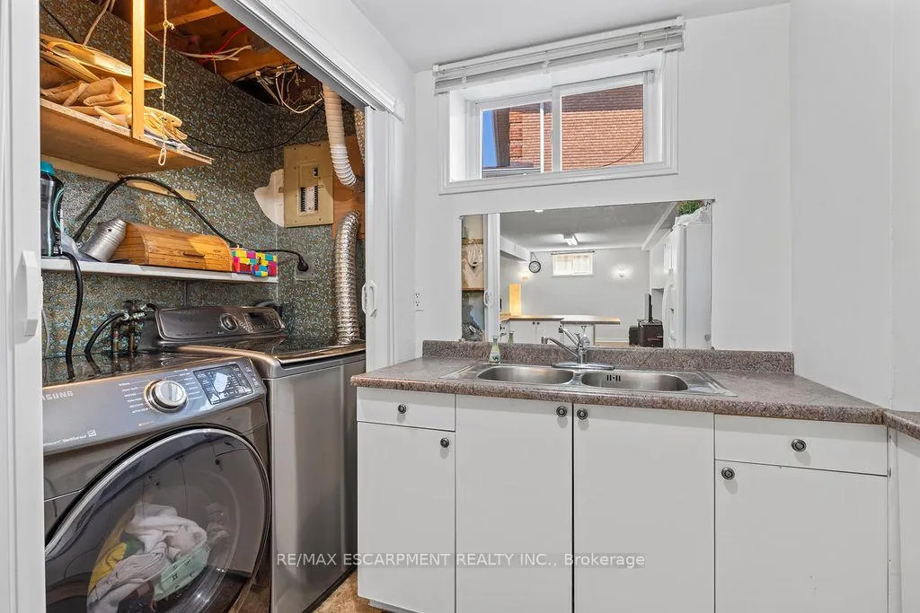 Photo 38 of 140 Solomon Crescent, Hamilton, Trenholme — HOMEH