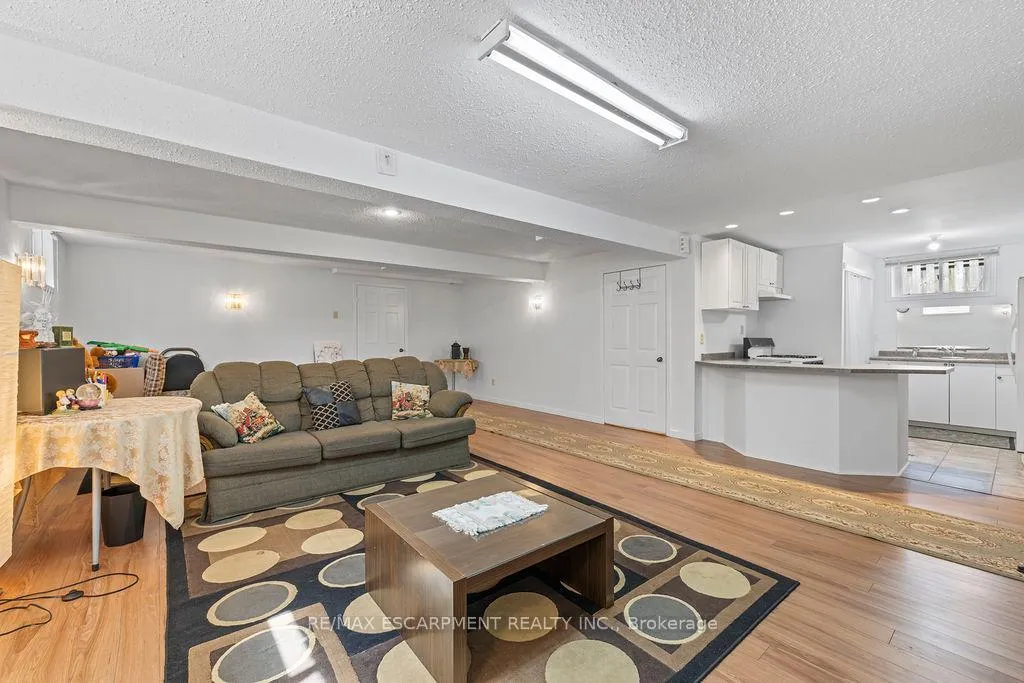 Photo 42 of 140 Solomon Crescent, Hamilton, Trenholme — HOMEH