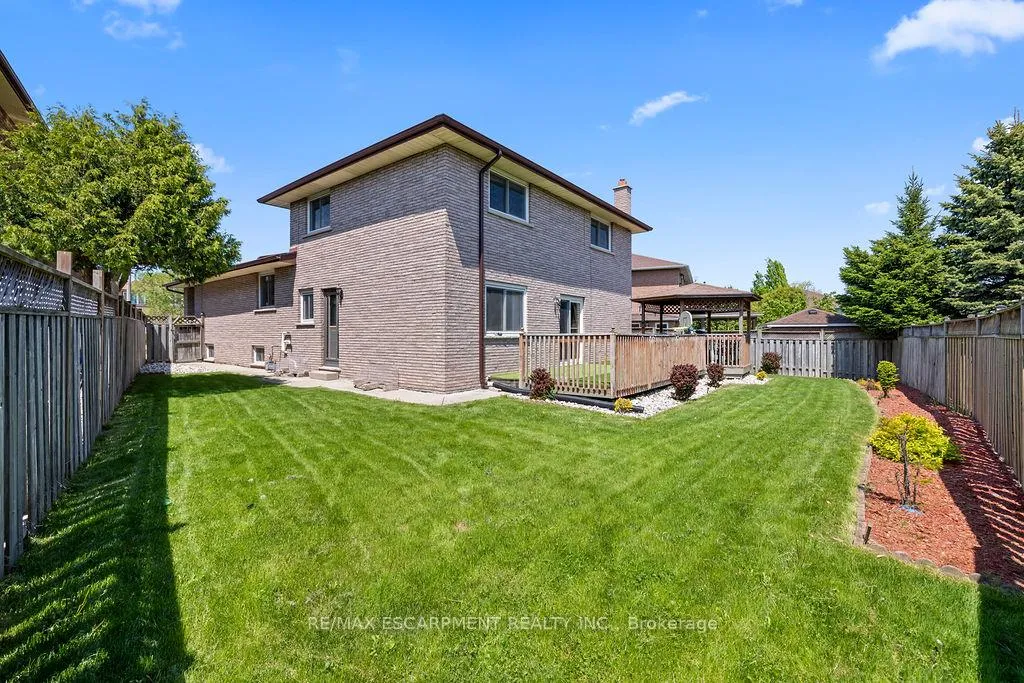 Photo 50 of 140 Solomon Crescent, Hamilton, Trenholme — HOMEH
