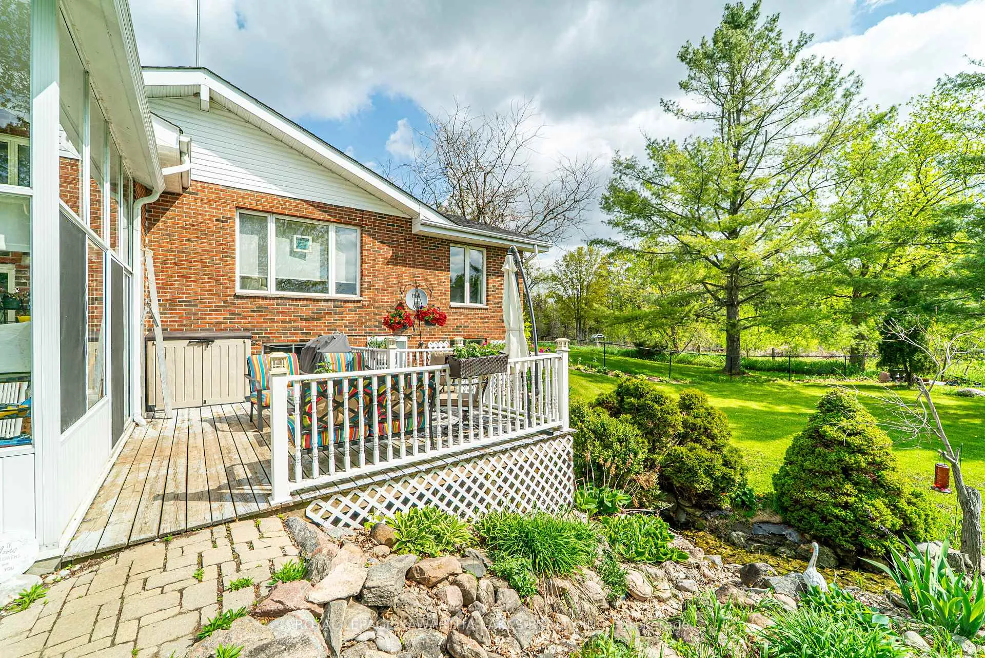Photo 13 of 1032 Zion Road, Kawartha Lakes, Mariposa — HOMEH