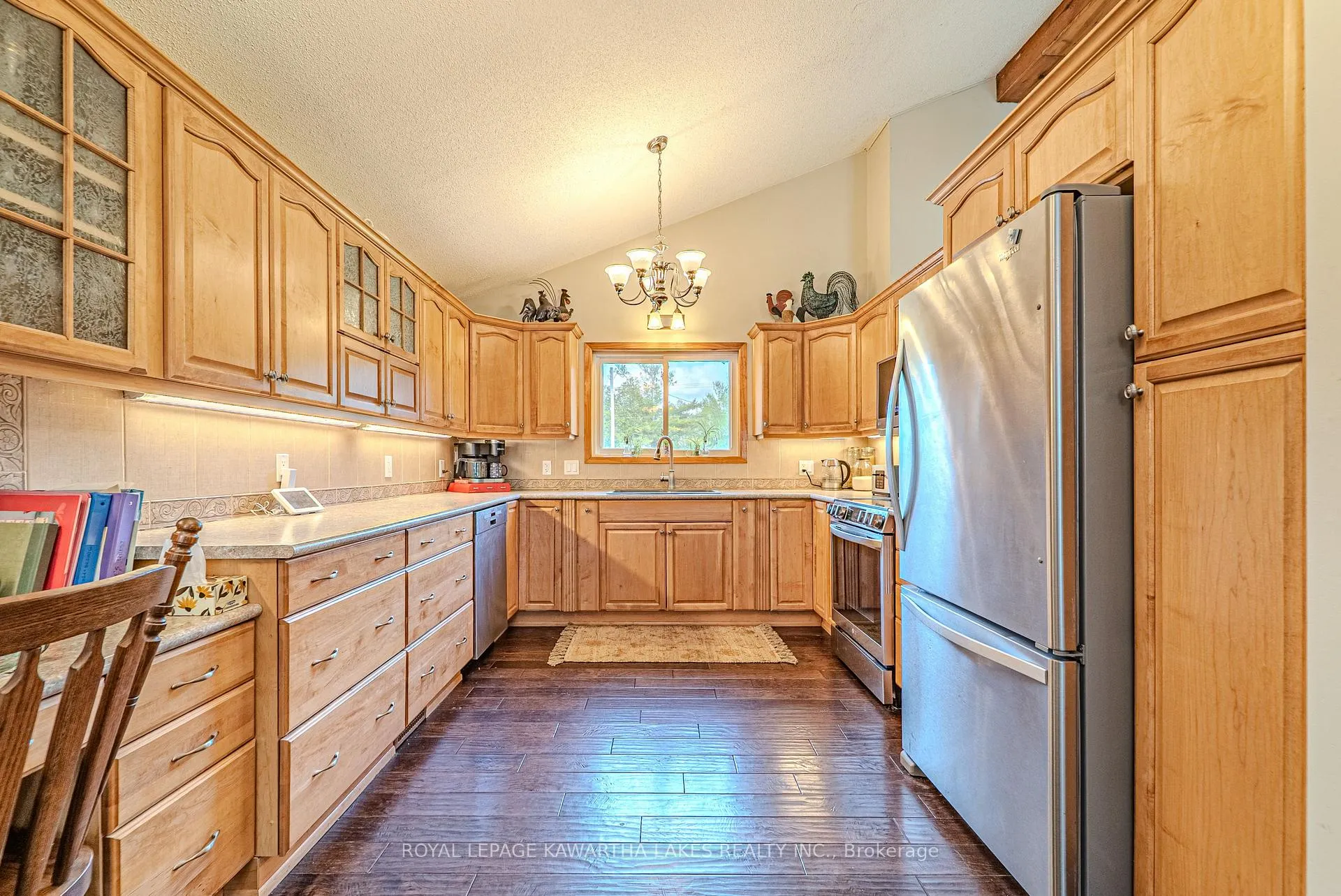 Photo 17 of 1032 Zion Road, Kawartha Lakes, Mariposa — HOMEH