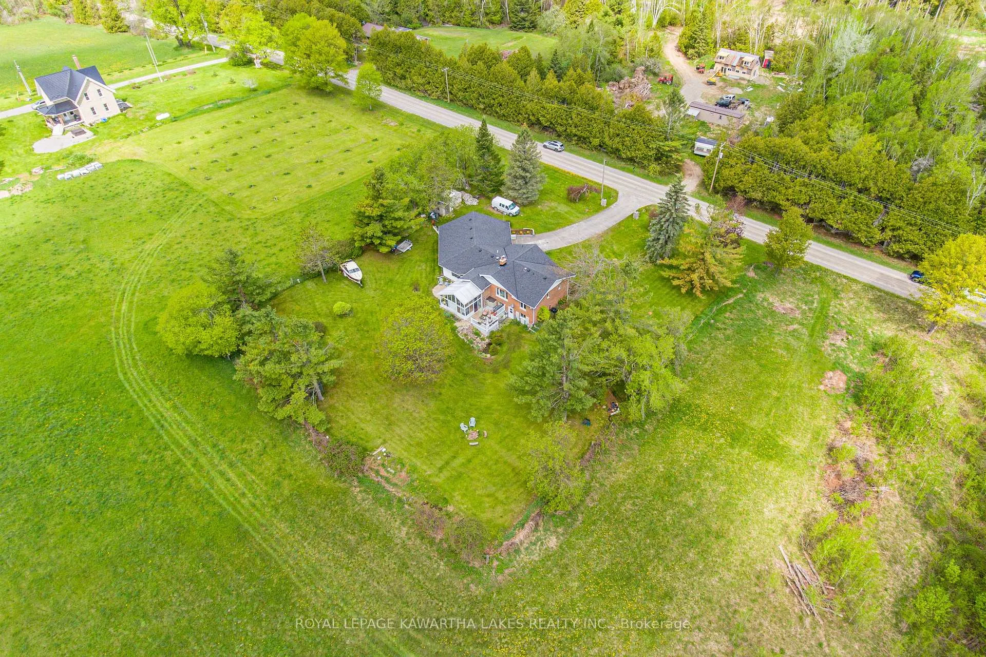 Photo 43 of 1032 Zion Road, Kawartha Lakes, Mariposa — HOMEH