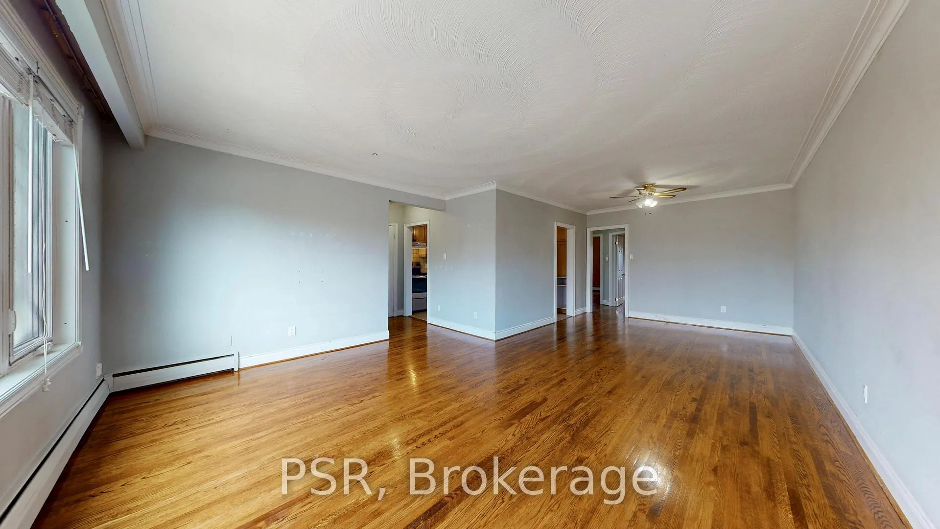 Photo 7 of Unit Upper, 37 Morgan Avenue, Etobicoke, Stonegate-Queensway — HOMEH