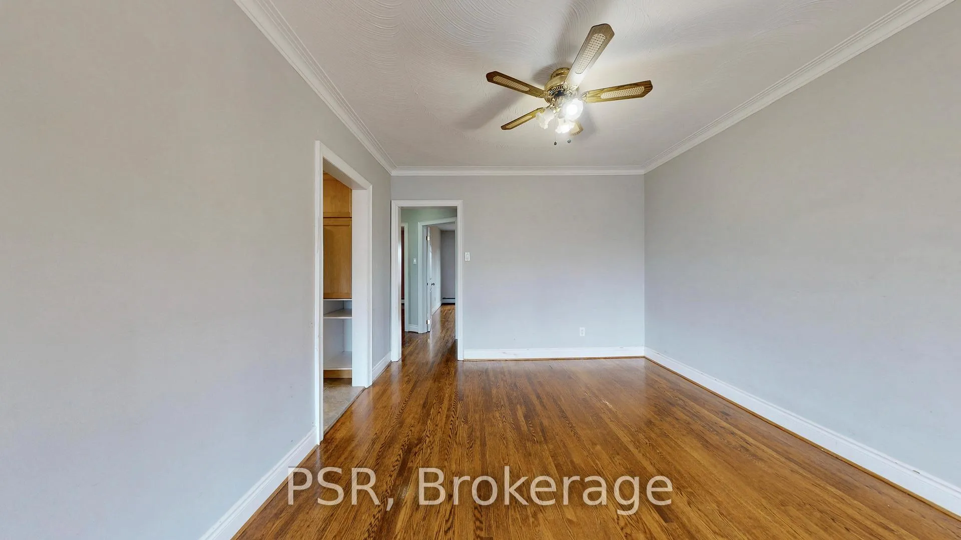 Photo 10 of Unit Upper, 37 Morgan Avenue, Etobicoke, Stonegate-Queensway — HOMEH