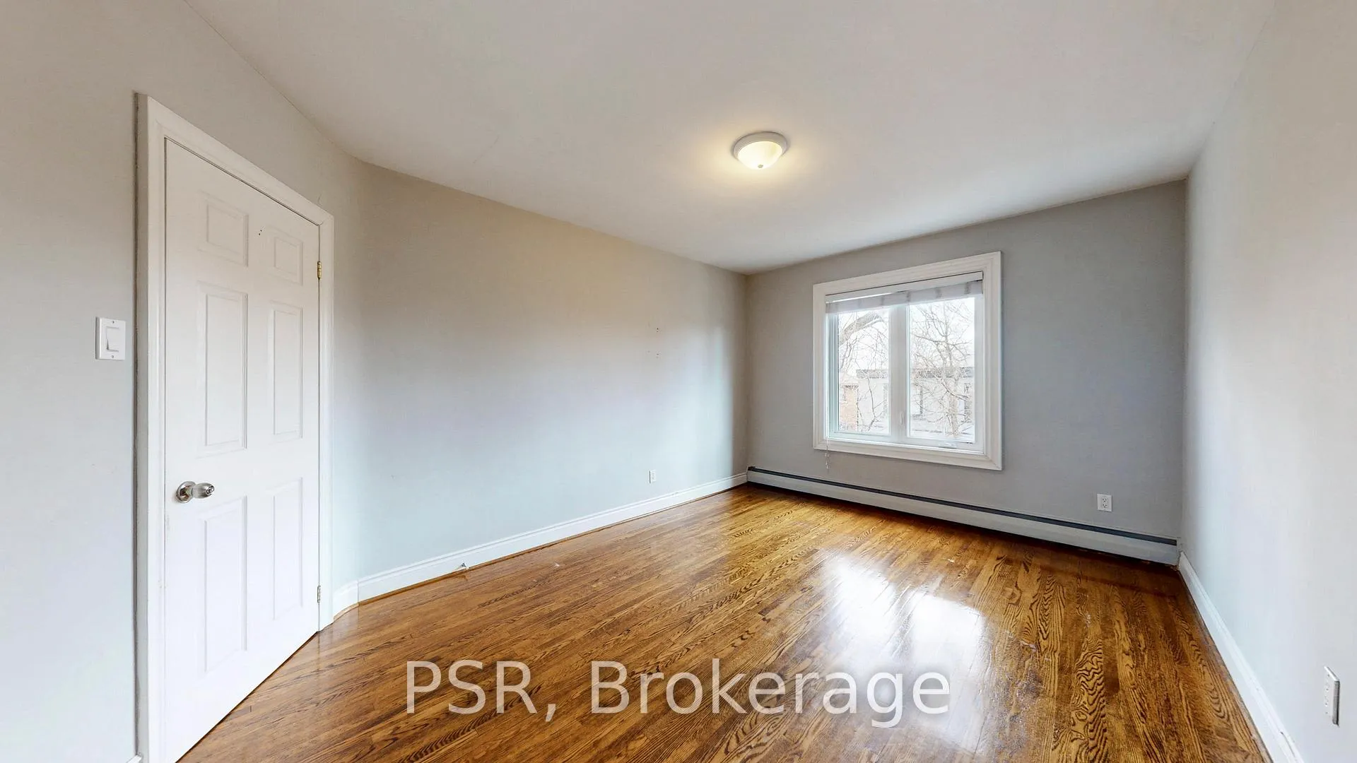 Photo 15 of Unit Upper, 37 Morgan Avenue, Etobicoke, Stonegate-Queensway — HOMEH