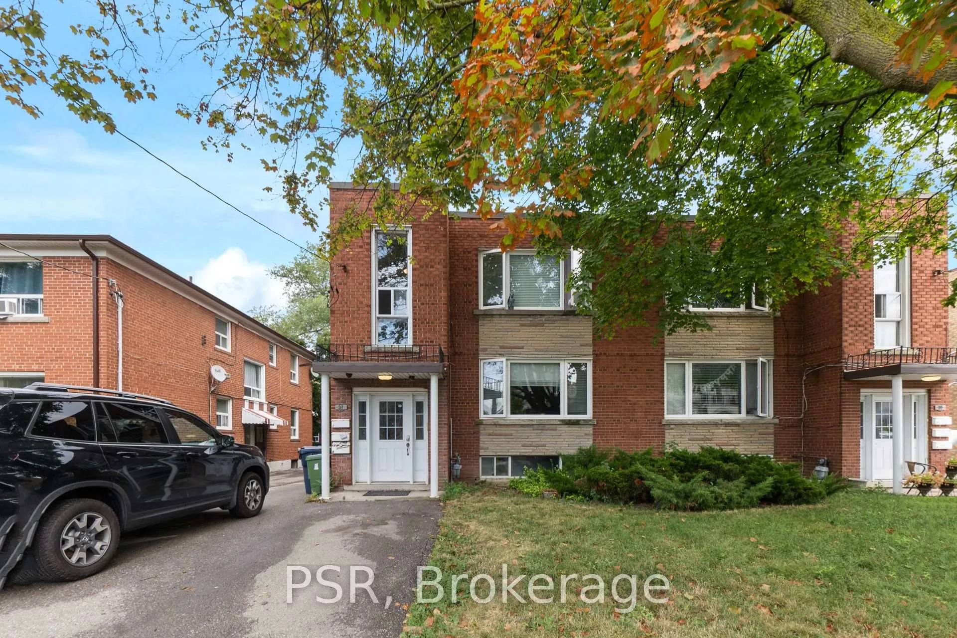 Photo 21 of Unit Upper, 37 Morgan Avenue, Etobicoke, Stonegate-Queensway — HOMEH