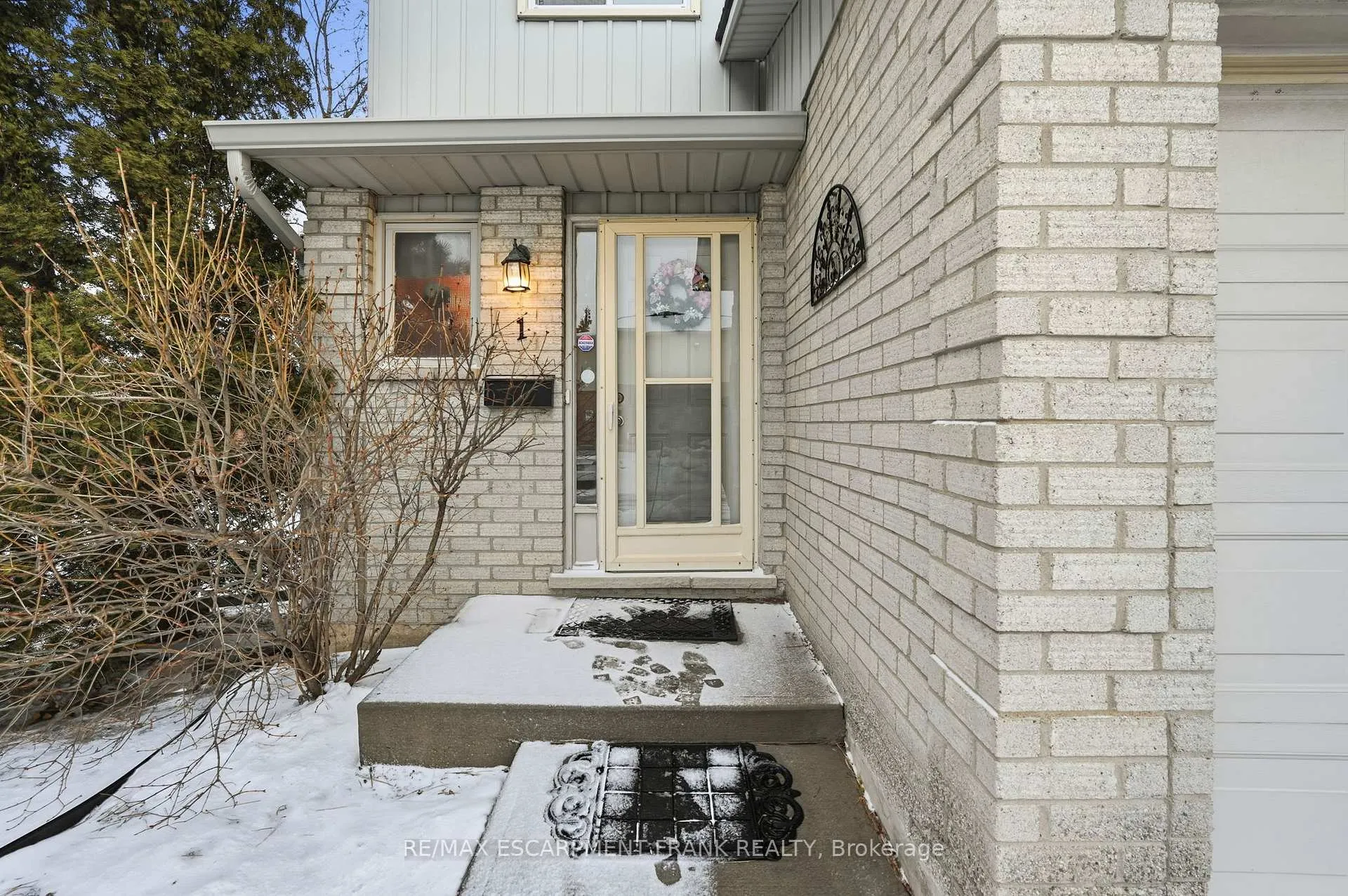 Photo 4 of Unit 1, 1675 Upper Gage Avenue, Hamilton, Broughton — HOMEH