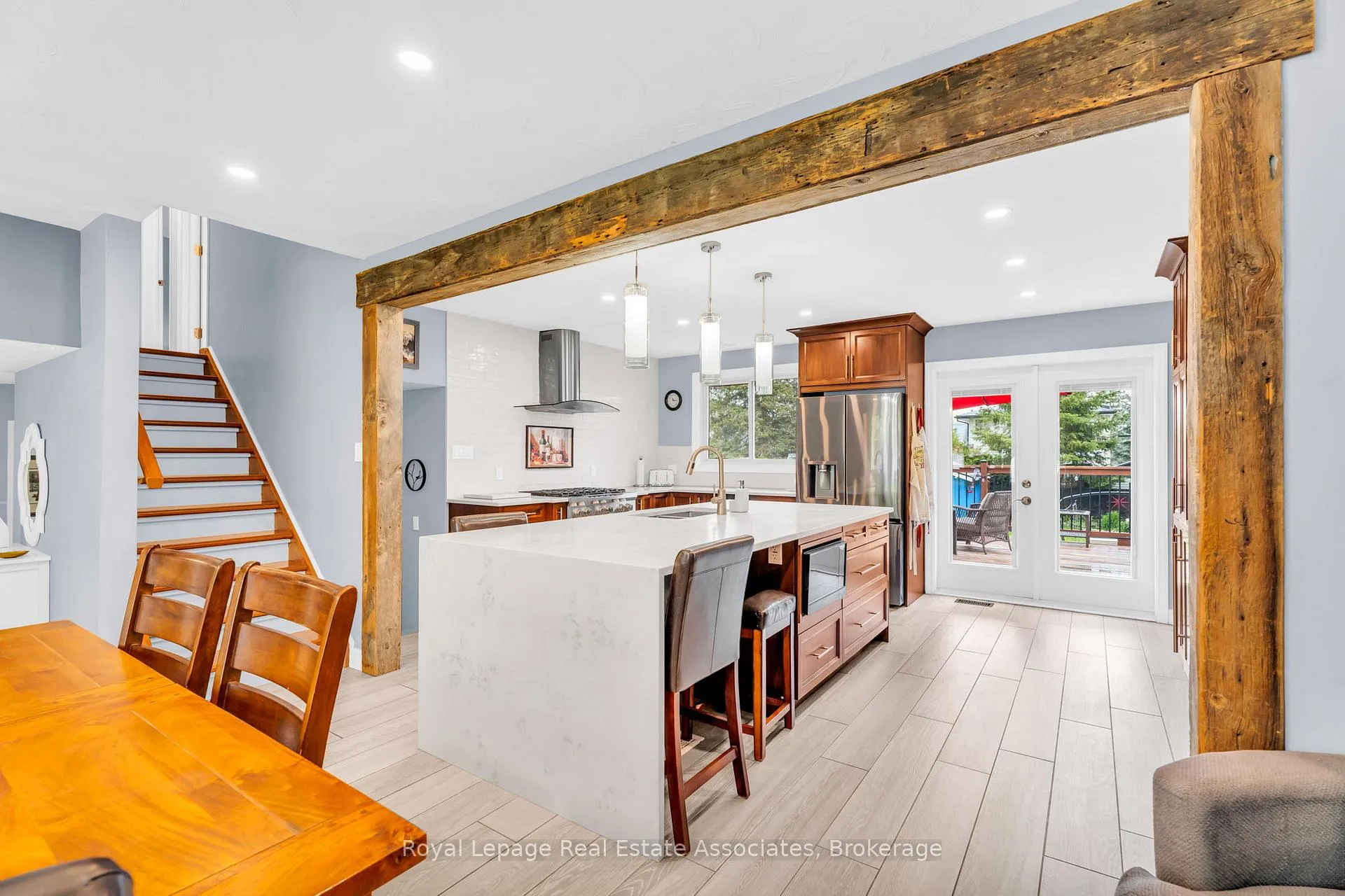 Photo 10 of 131 Fife Road, Guelph, Willow West/Sugarbush/West Acres — HOMEH