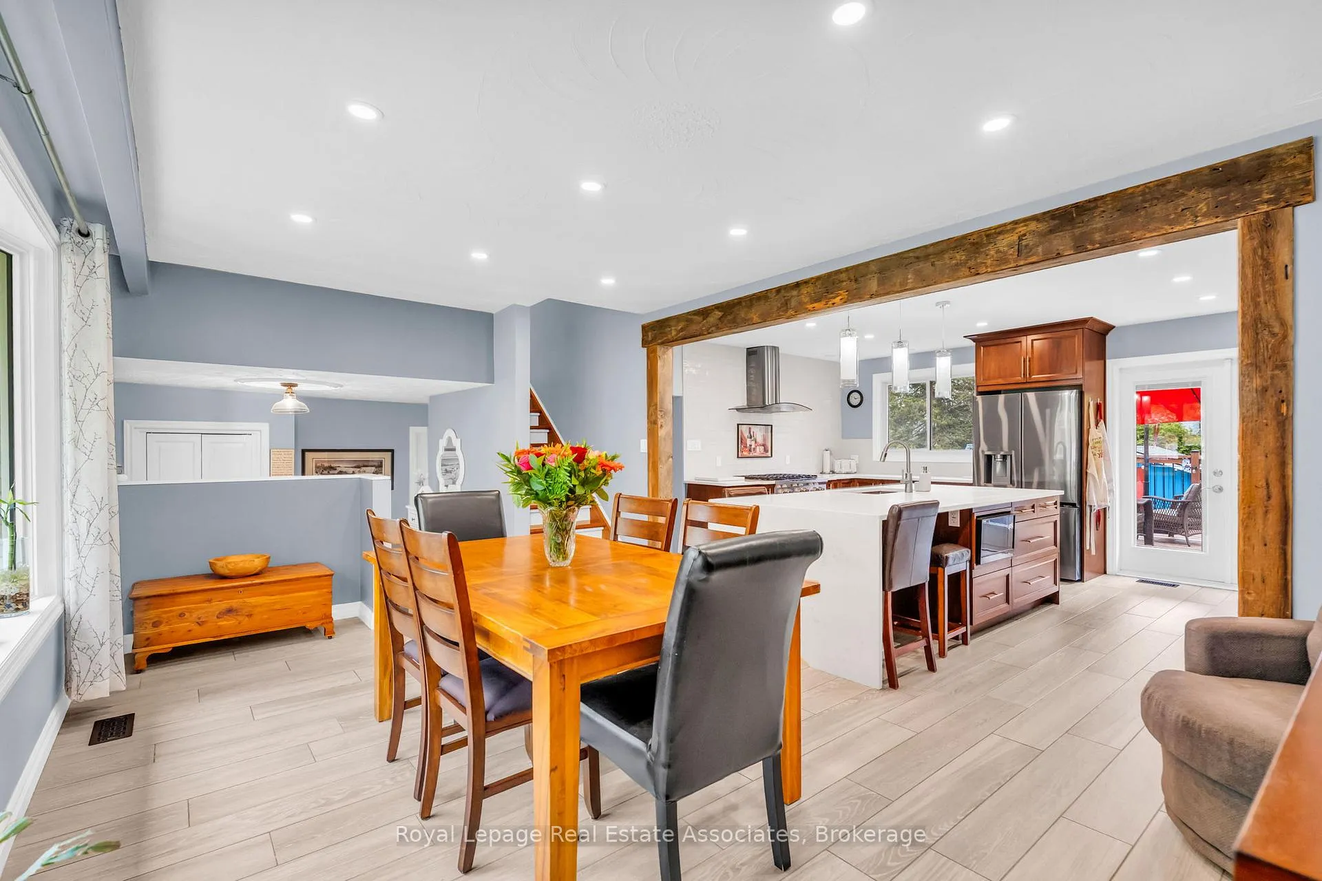 Photo 18 of 131 Fife Road, Guelph, Willow West/Sugarbush/West Acres — HOMEH