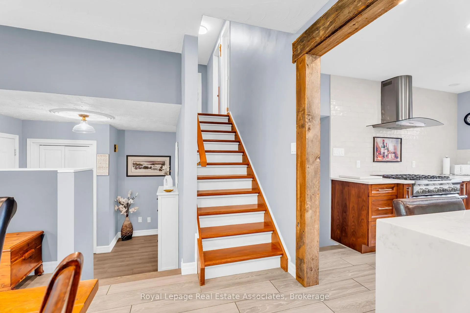 Photo 22 of 131 Fife Road, Guelph, Willow West/Sugarbush/West Acres — HOMEH