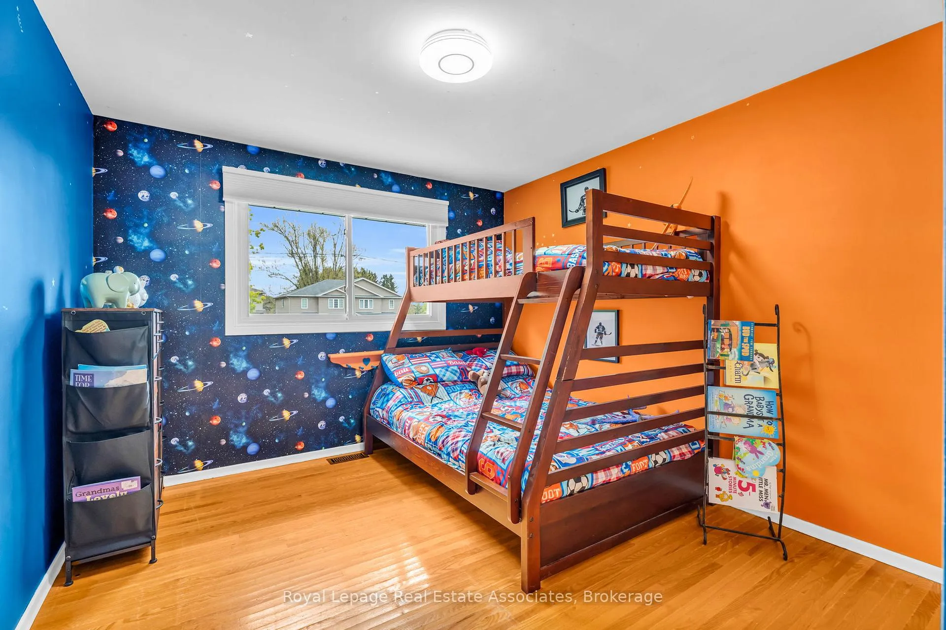 Photo 25 of 131 Fife Road, Guelph, Willow West/Sugarbush/West Acres — HOMEH