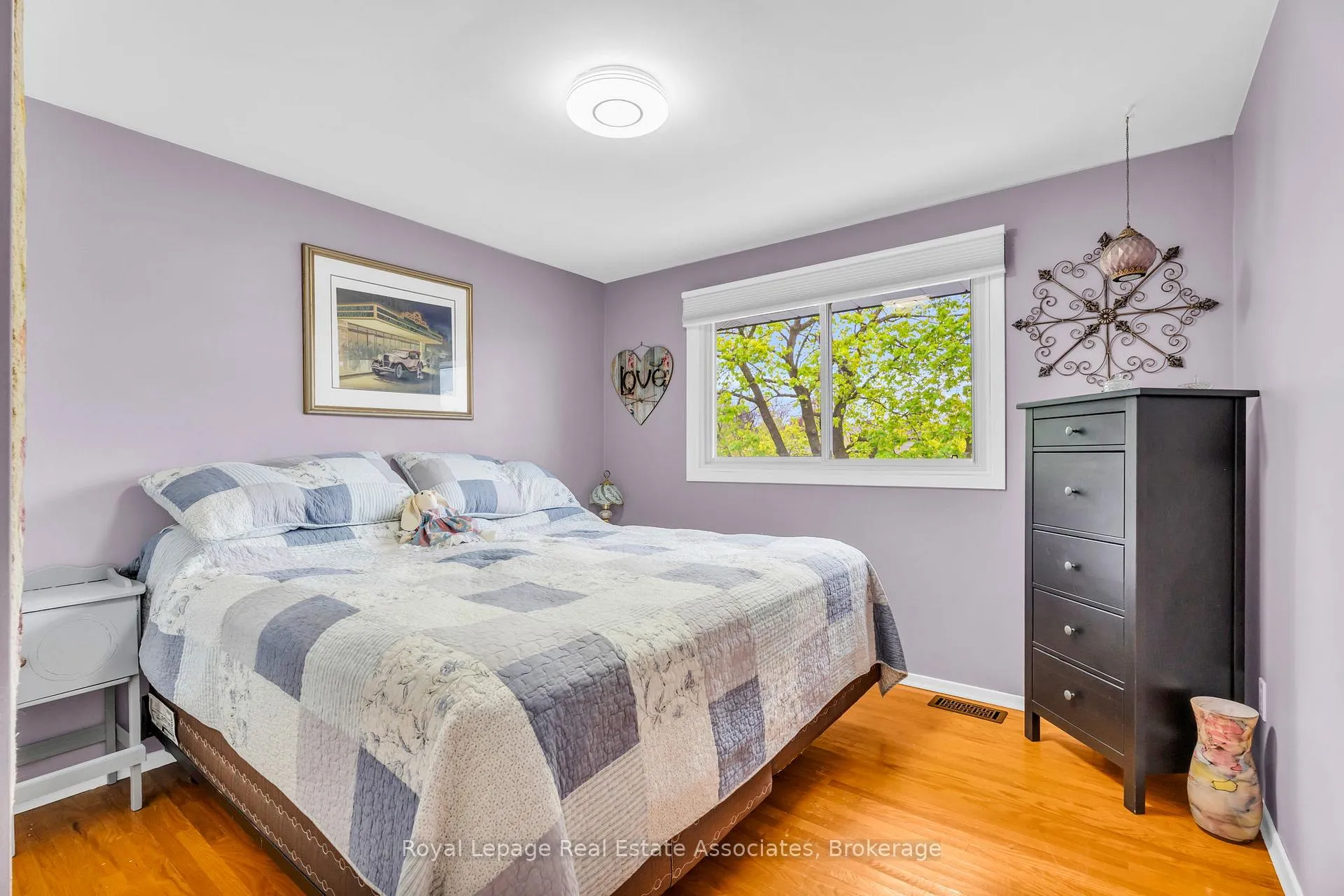 Photo 26 of 131 Fife Road, Guelph, Willow West/Sugarbush/West Acres — HOMEH