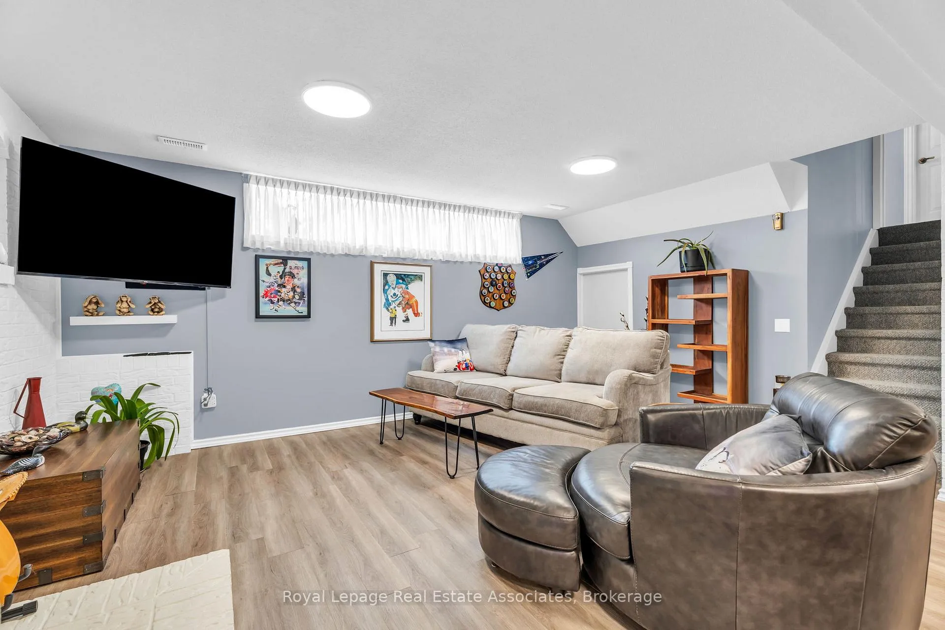 Photo 30 of 131 Fife Road, Guelph, Willow West/Sugarbush/West Acres — HOMEH