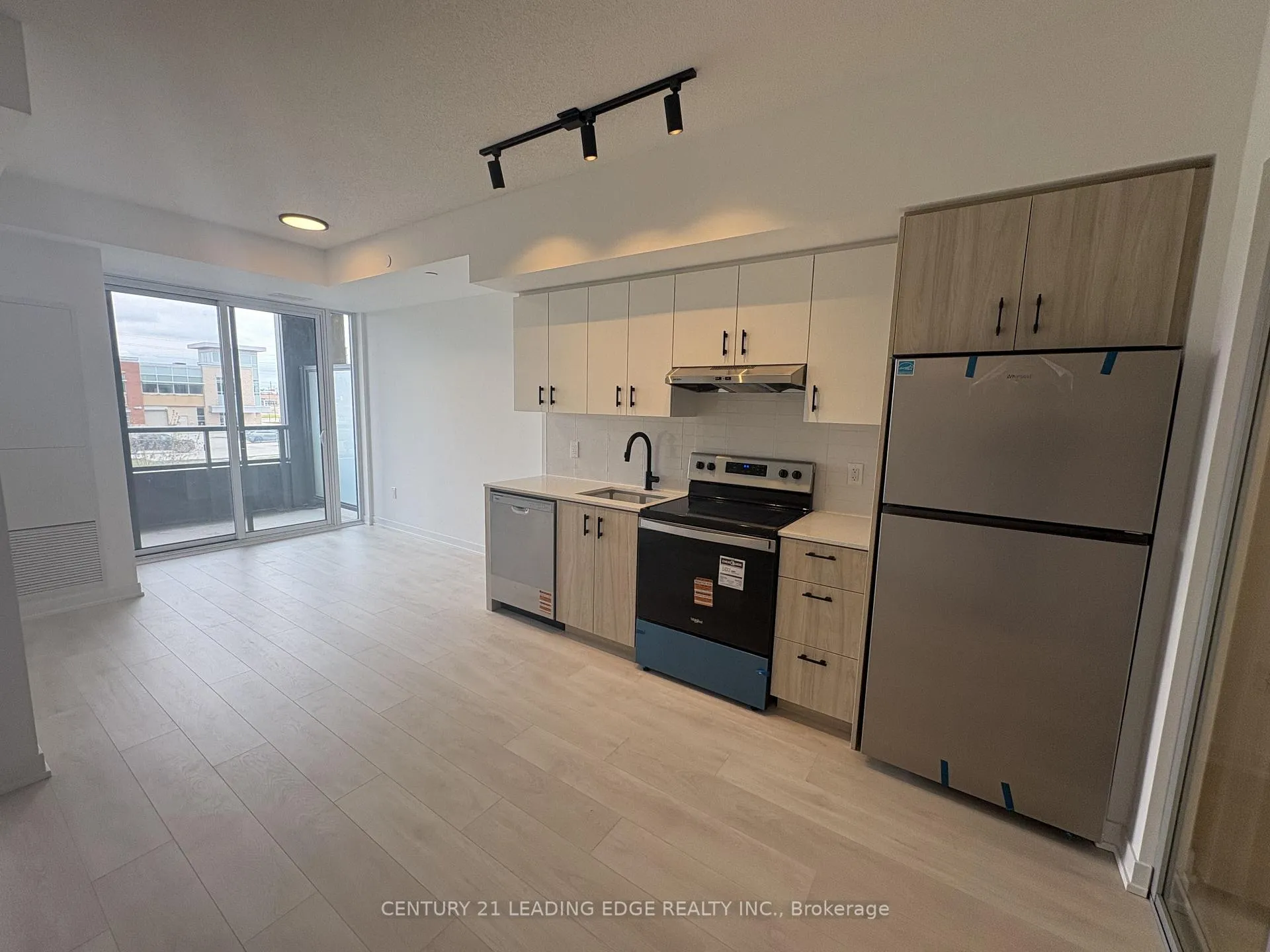 Photo 2 of Unit 222, 4878 Powers Common, Burlington, Alton — HOMEH
