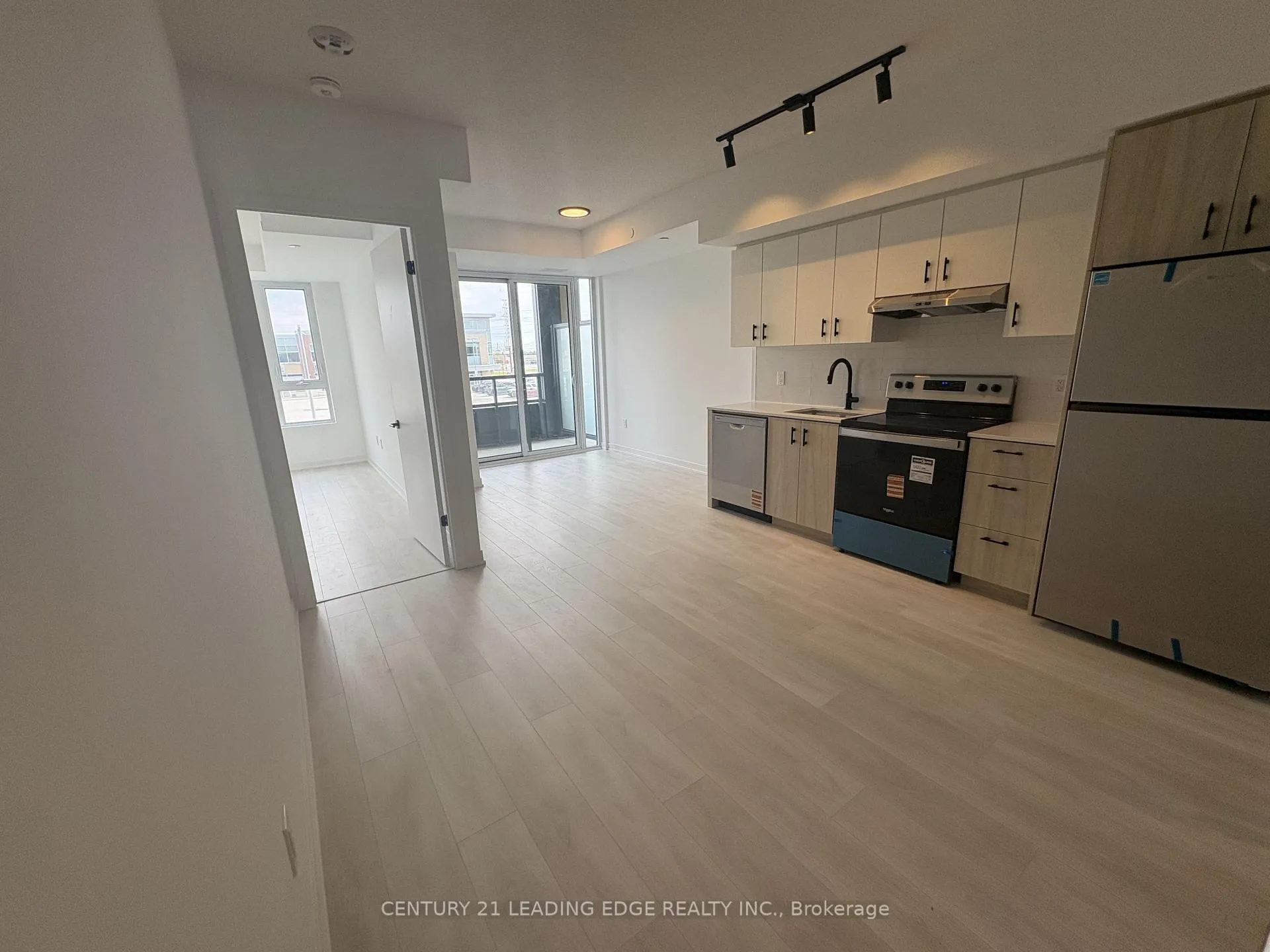 Photo 3 of Unit 222, 4878 Powers Common, Burlington, Alton — HOMEH