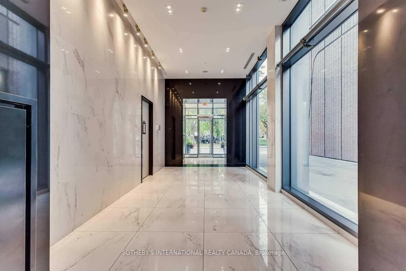 Photo 3 of Unit PH06, 39 Brant Street, Toronto, Waterfront Communities — HOMEH
