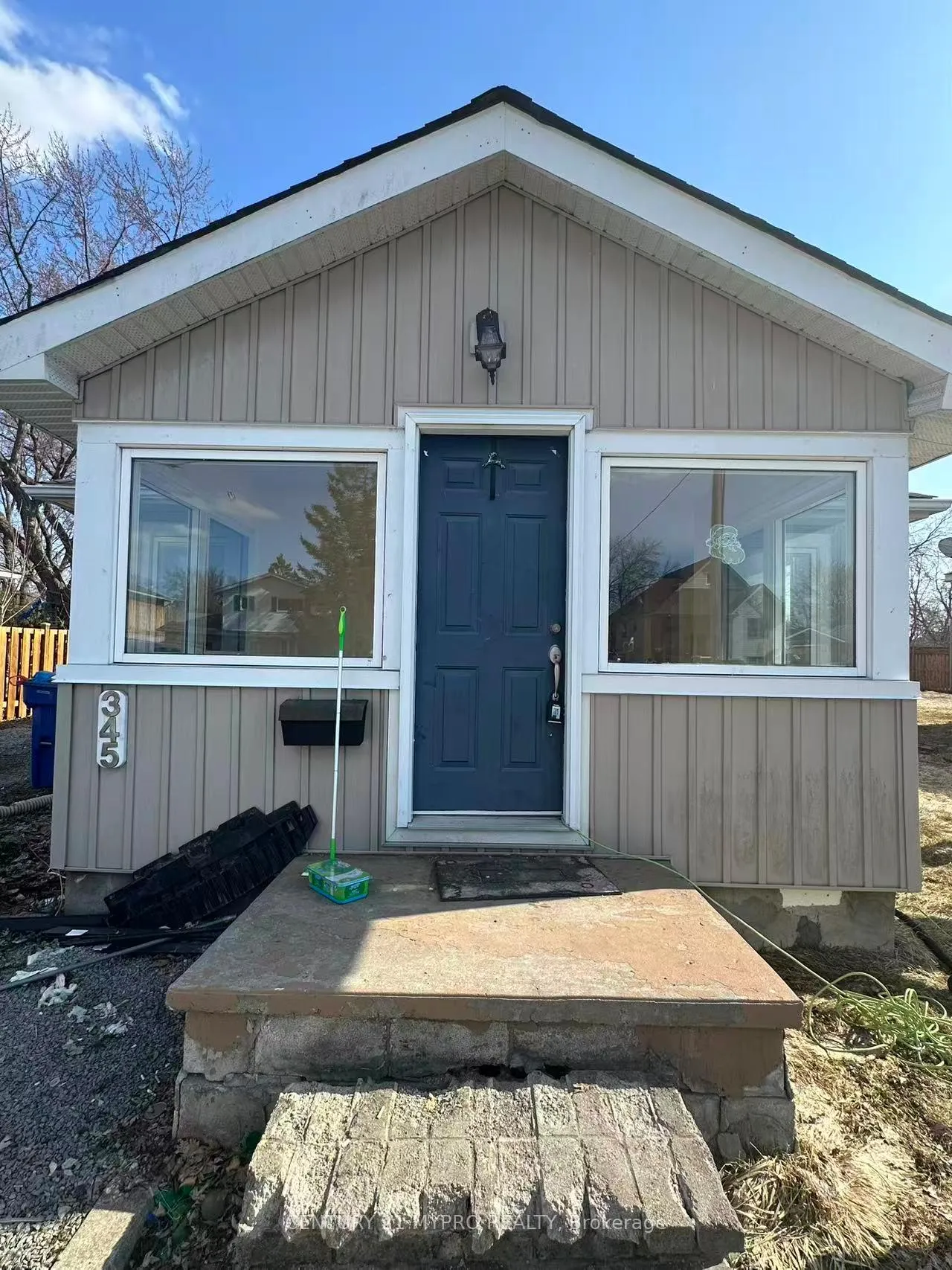 Photo 1 of 345 Hollywood Drive, Georgina, Keswick South — HOMEH