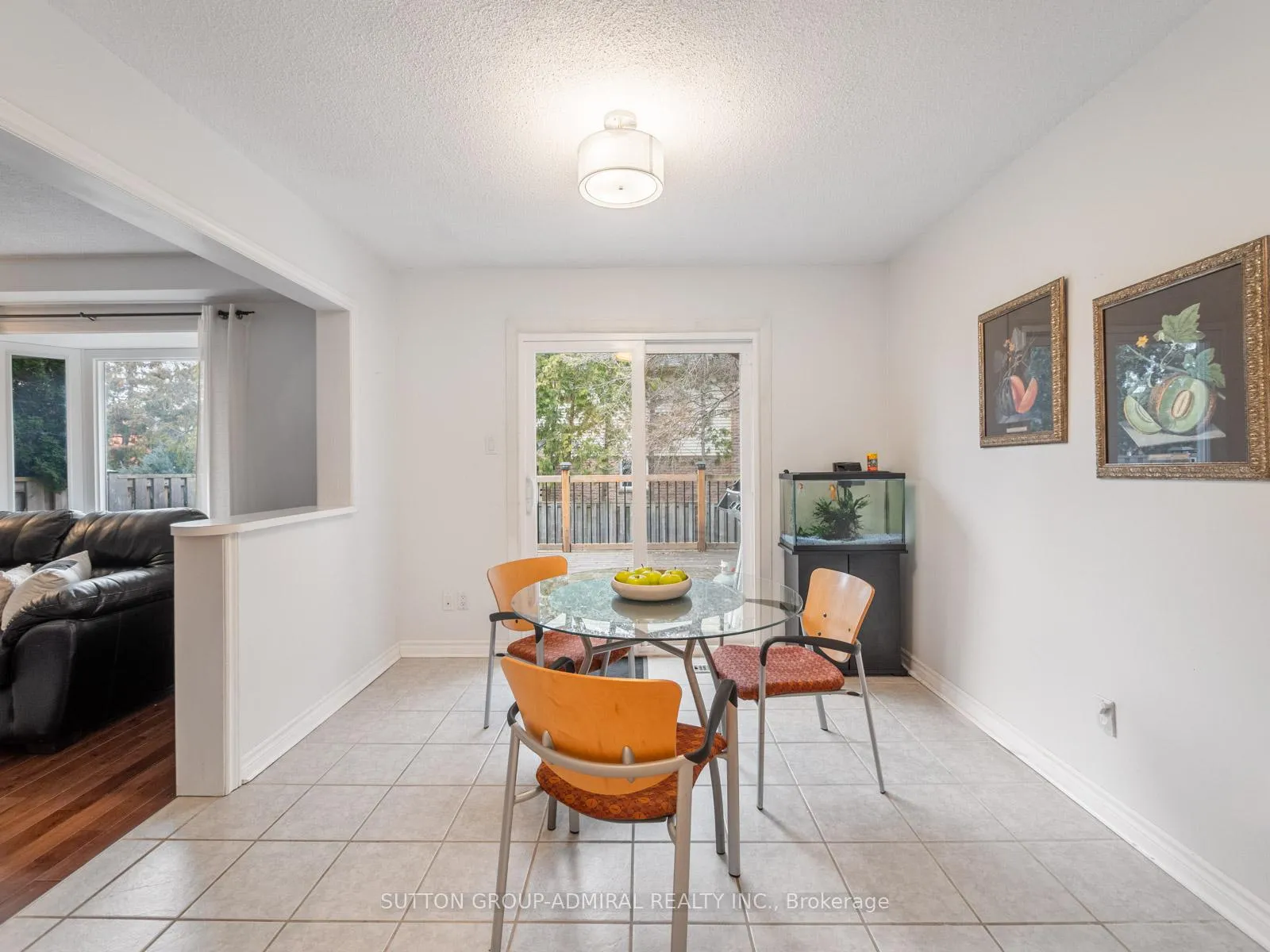Photo 12 of 218 Mullen Drive, Vaughan, Brownridge — HOMEH